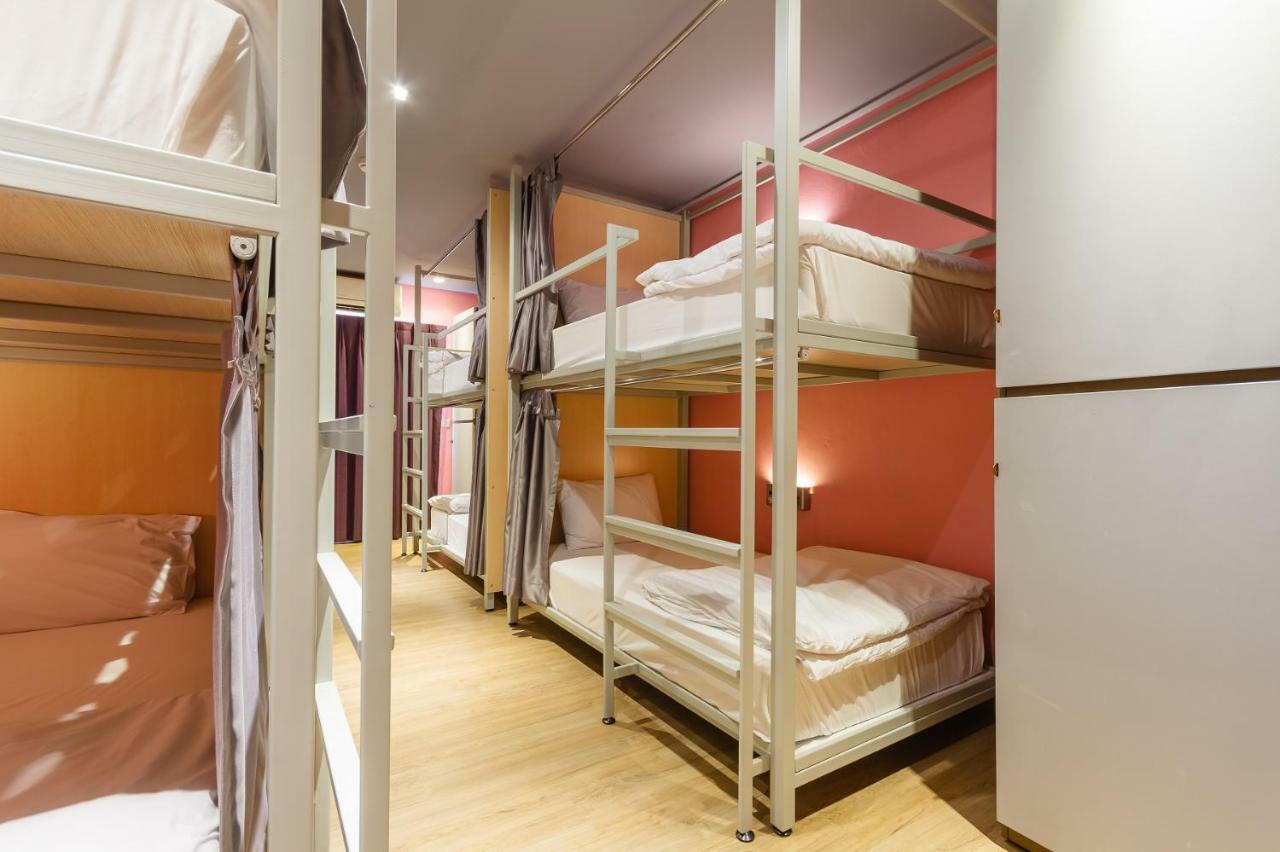 Siamaze Hostel