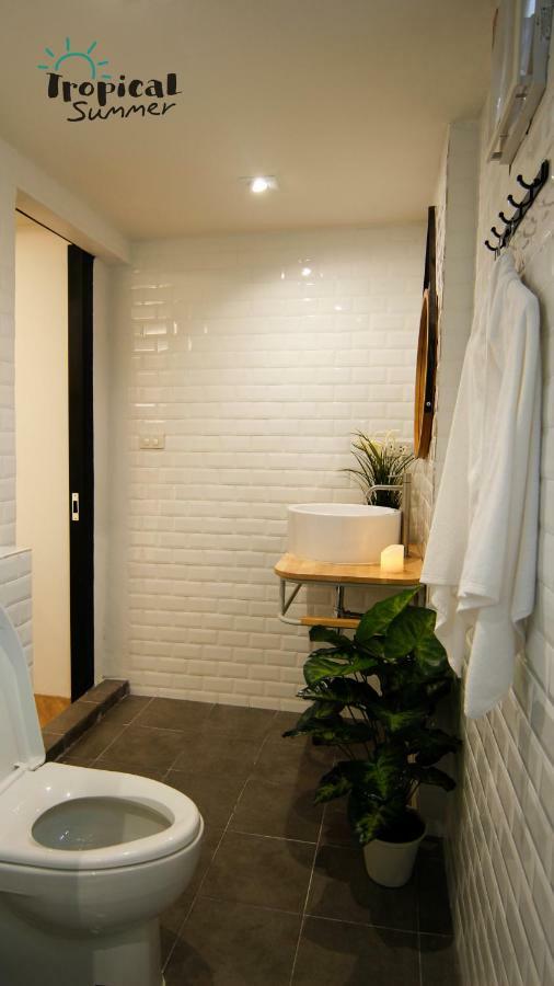 Tropical Summer Albergue Banguecoque