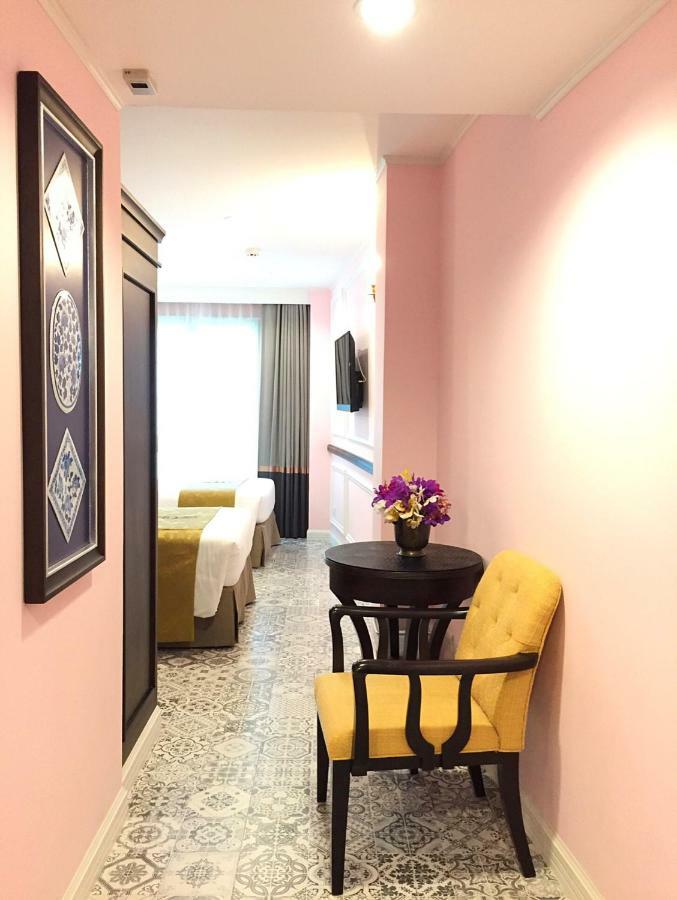 Sara's Hotel