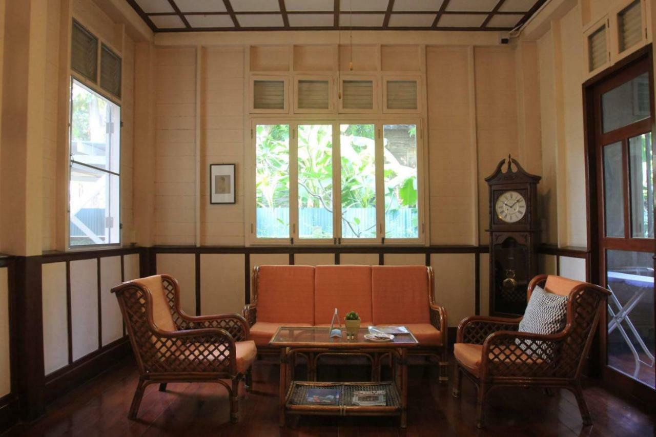 4brs Thai Heritage House In Samsen Hébergement de vacances *