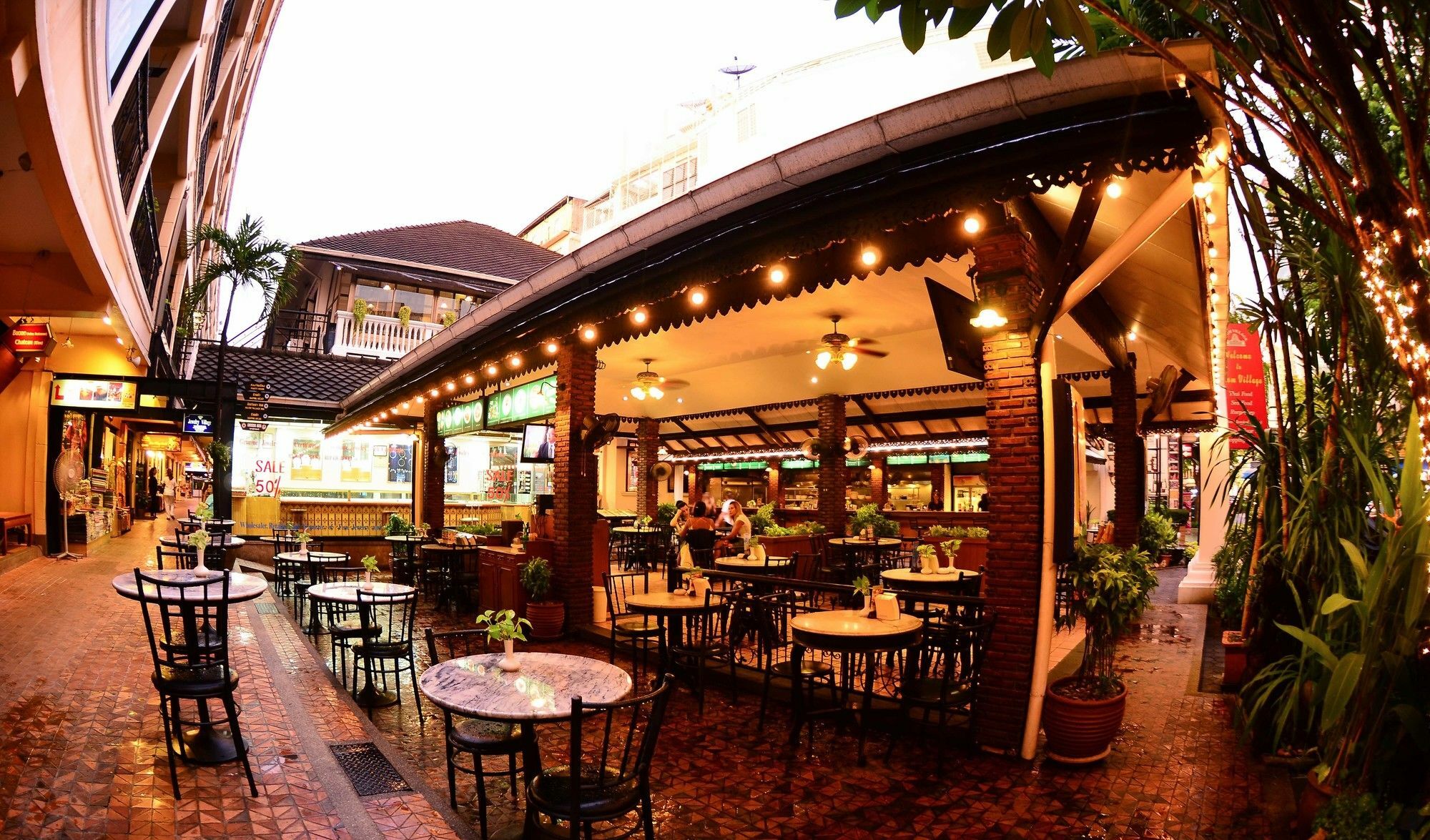 Silom Village Hotell