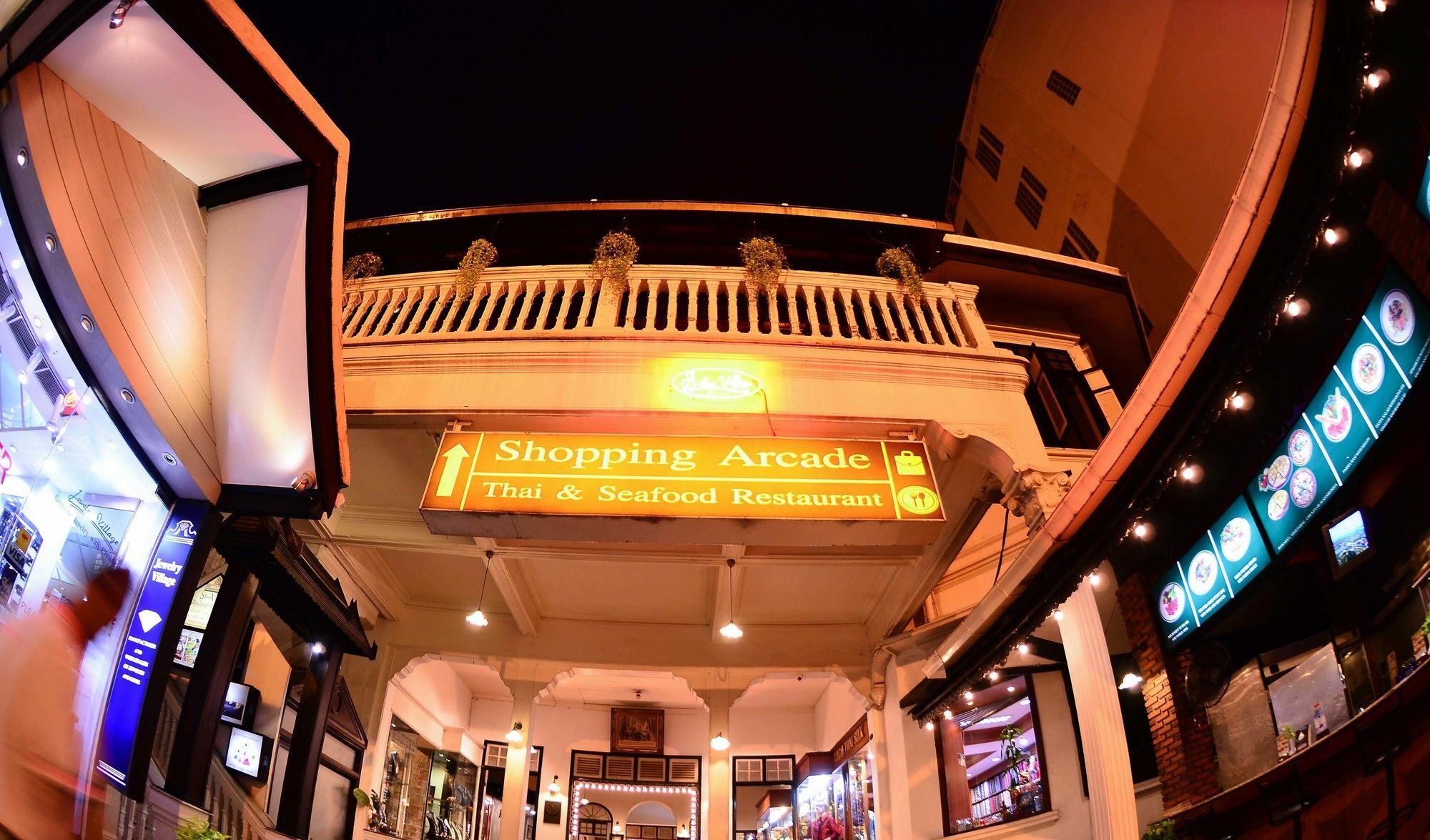 Hotell Silom Village 3*