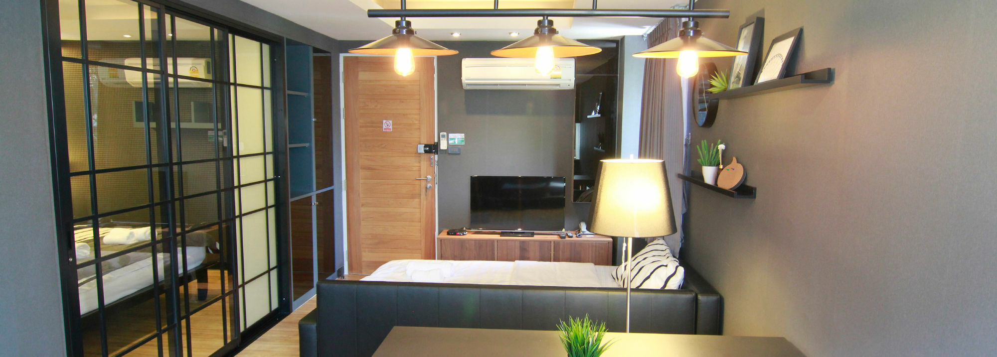 Bed & Breakfast S Bloc Saladaeng Bangkok