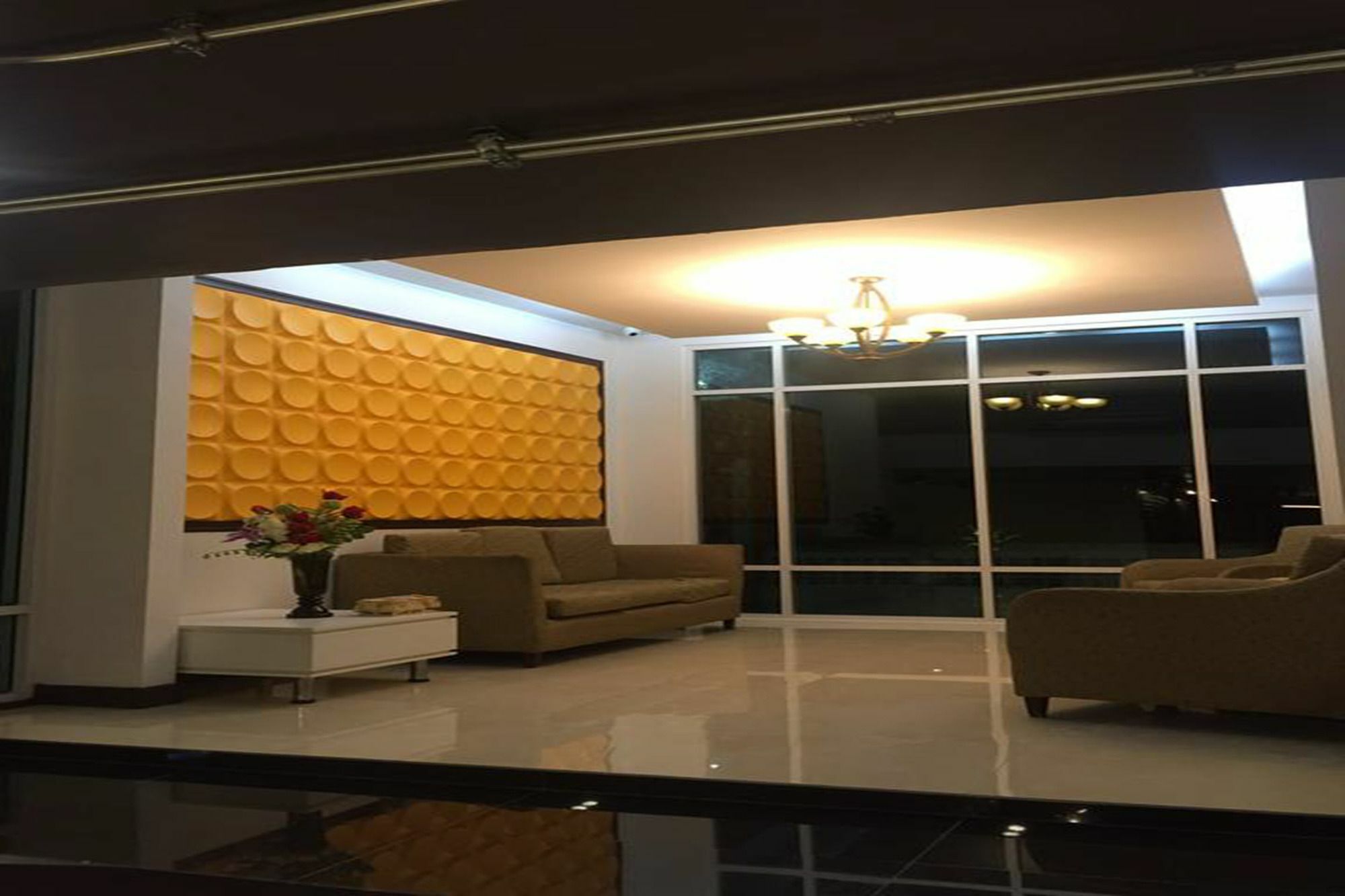 Leelawadee Resotel Raminthra