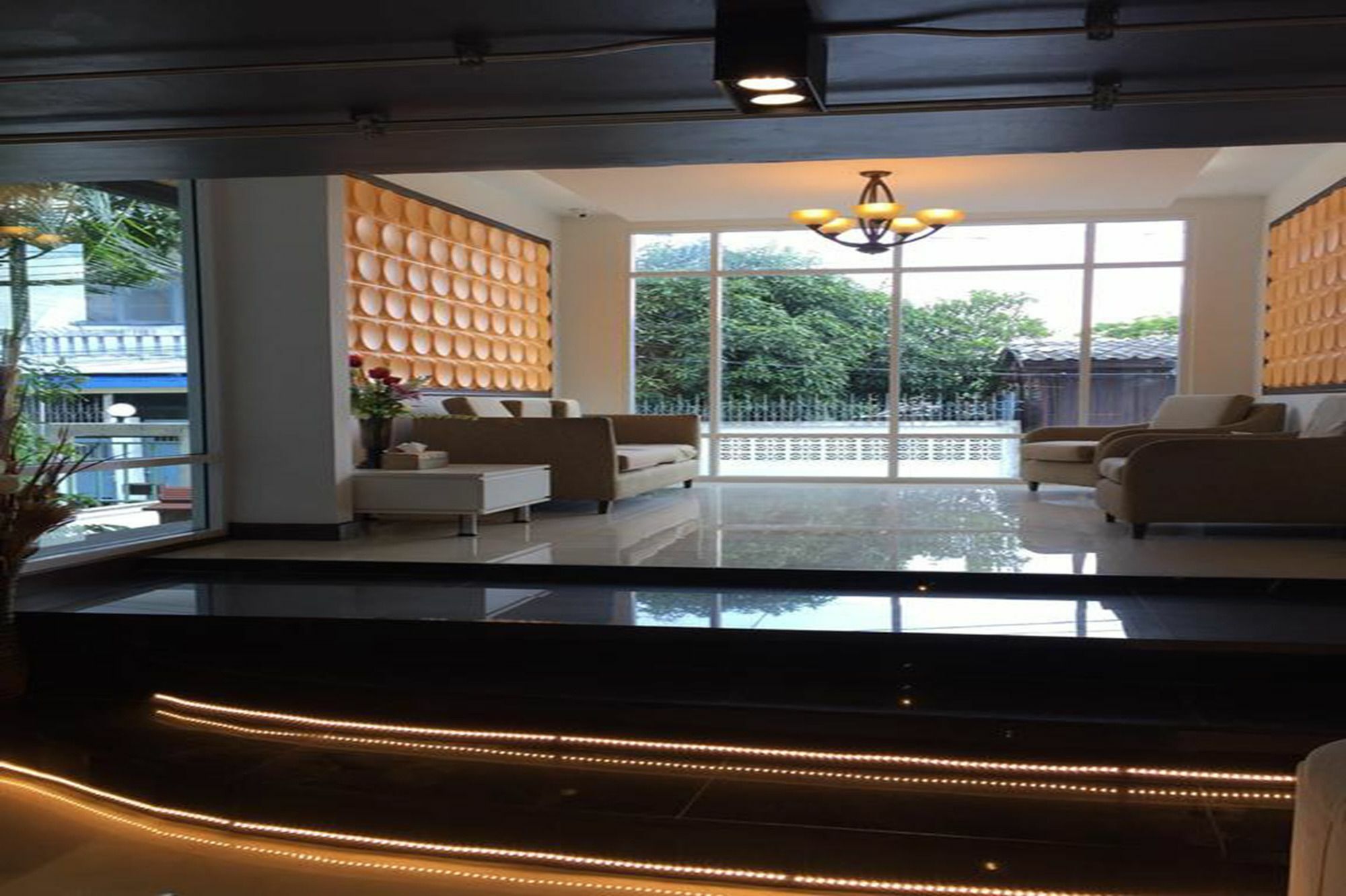 Leelawadee Resotel Raminthra Bangkok