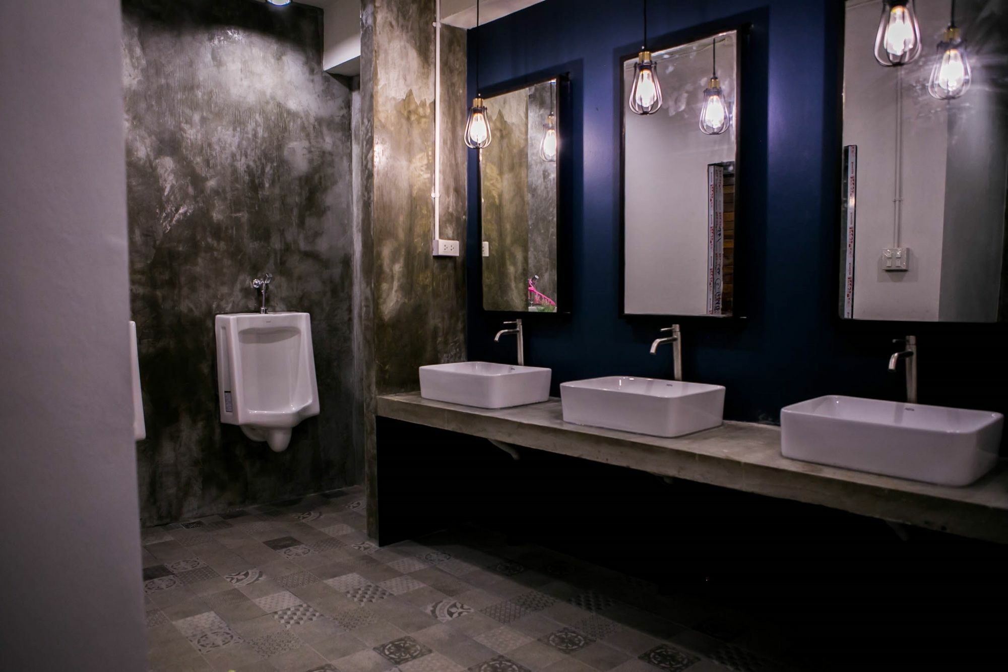 Silom Space *