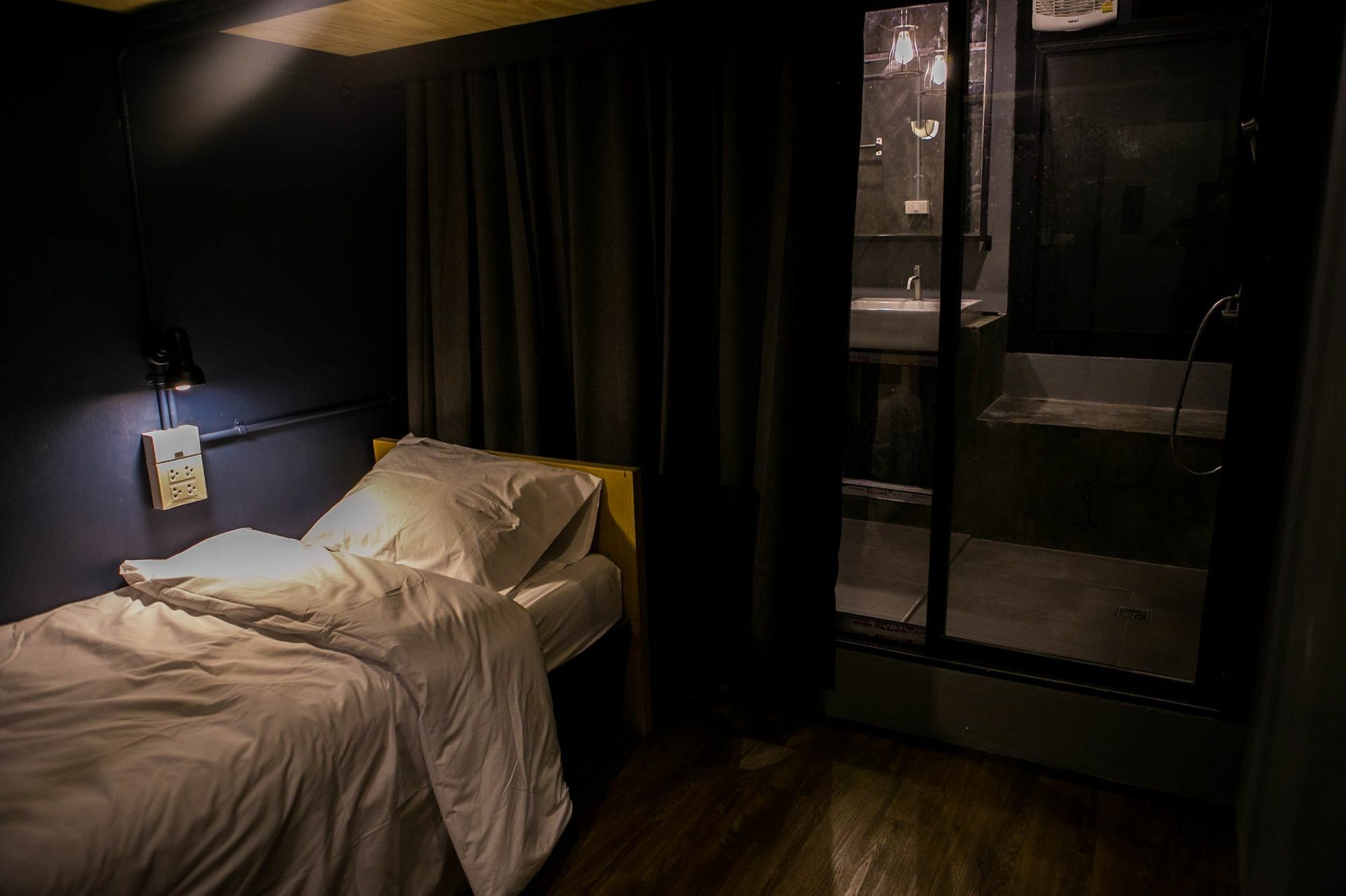 Silom Space Nhà trọ