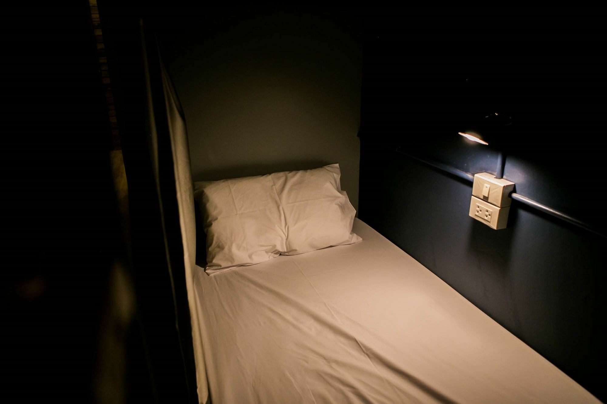 Silom Space Hostel *