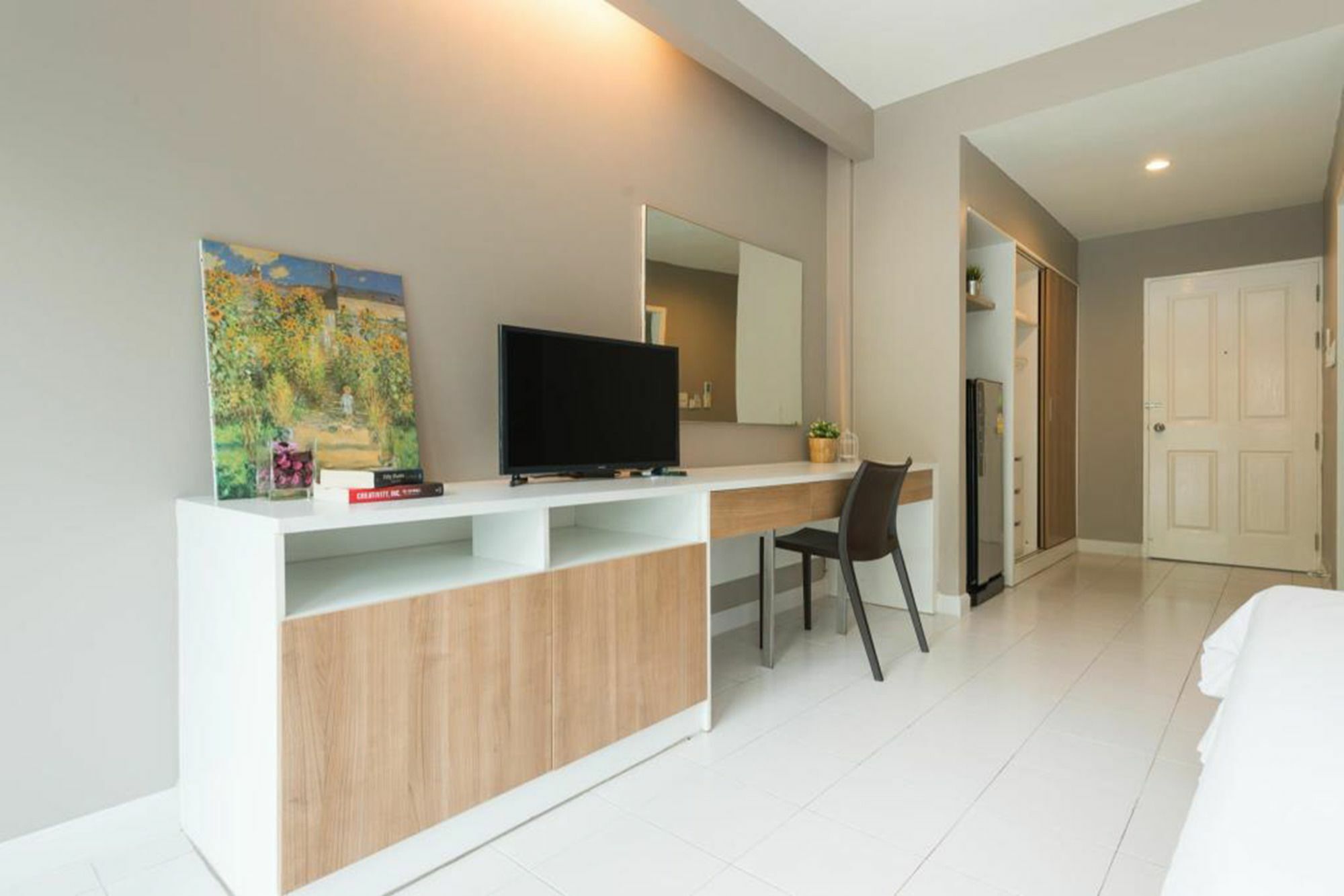 Hotel J Park At Chinnakhet Bangkok
