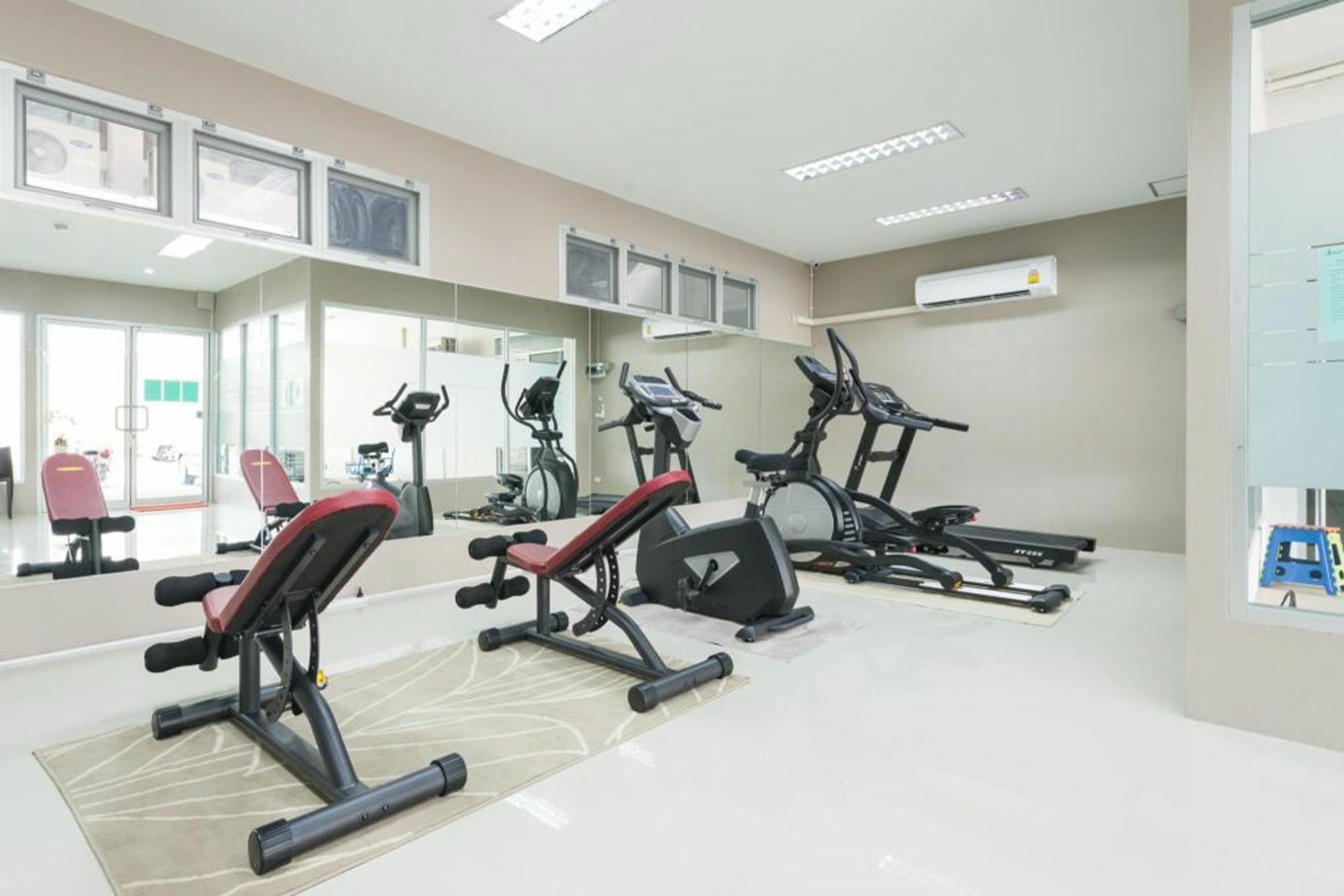 Hotel J Park At Chinnakhet 3*