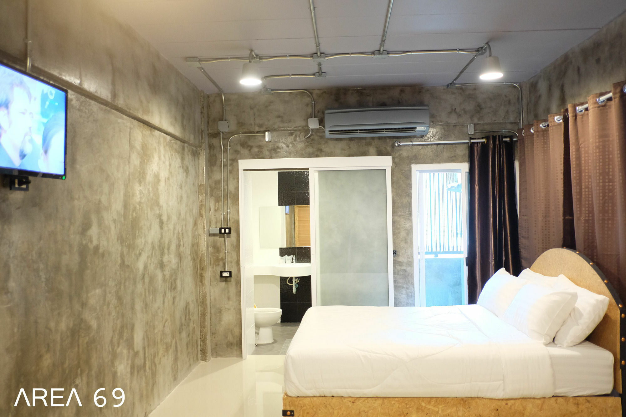 Aparthotel Area 69
