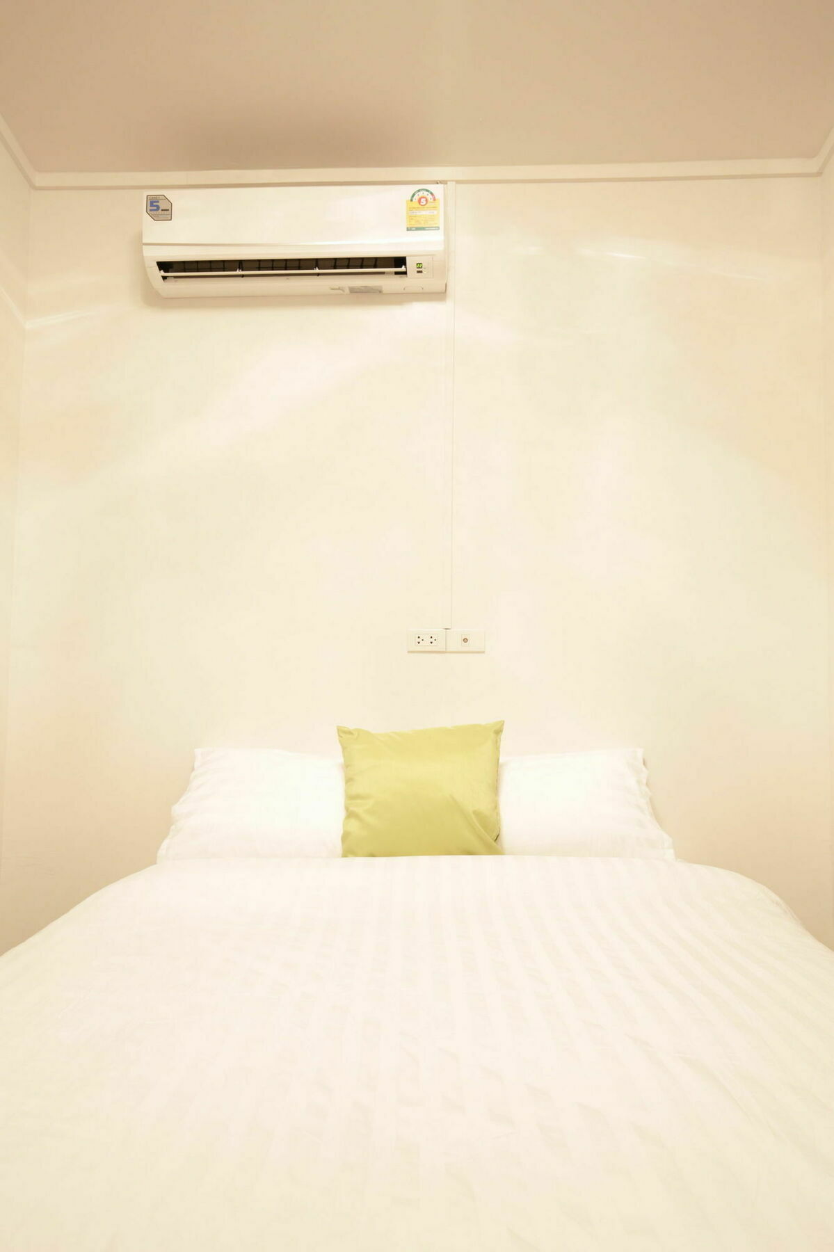 M - Bts Onnut Resort