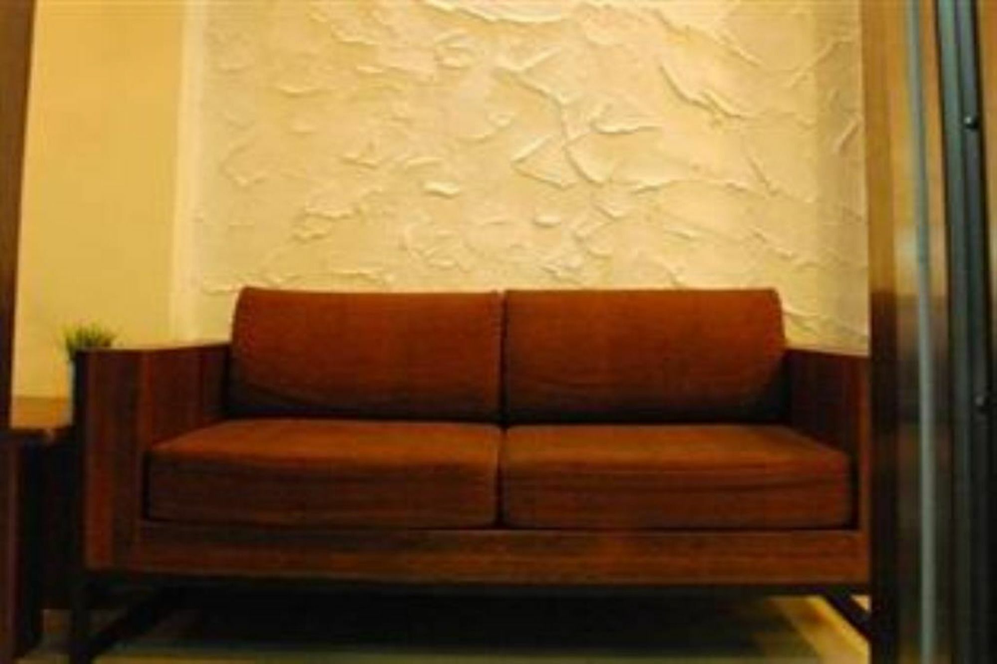 Hotel White House Asoke Sukhumvit 18 3*
