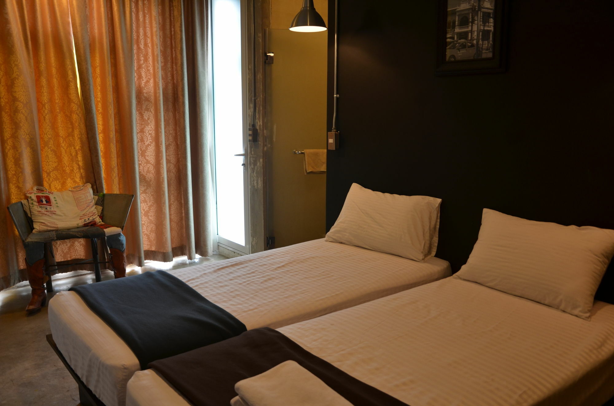 Silom Art Hostel Bangkok