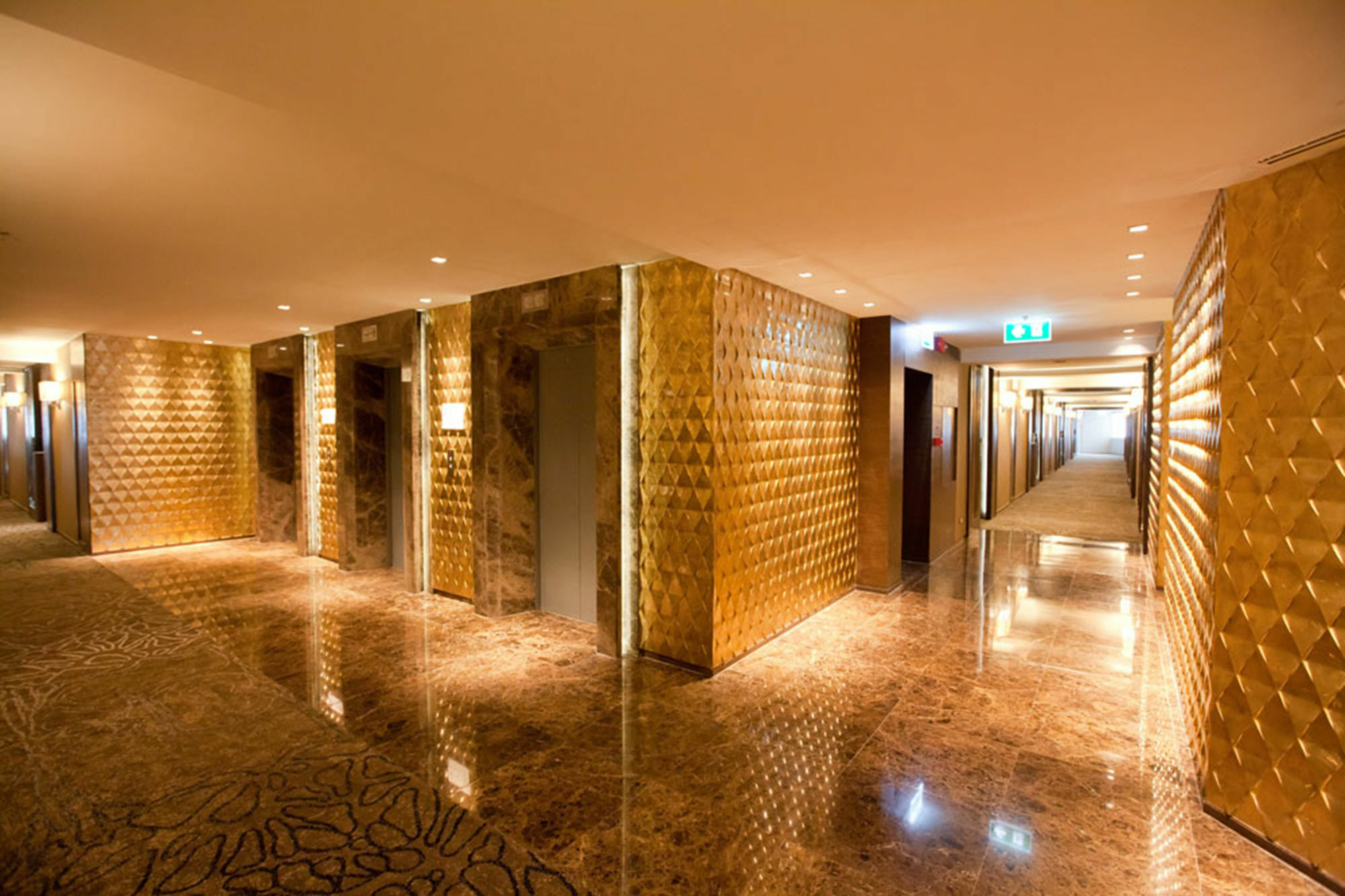 Hotel Graceland By Grace - Sha Extra
