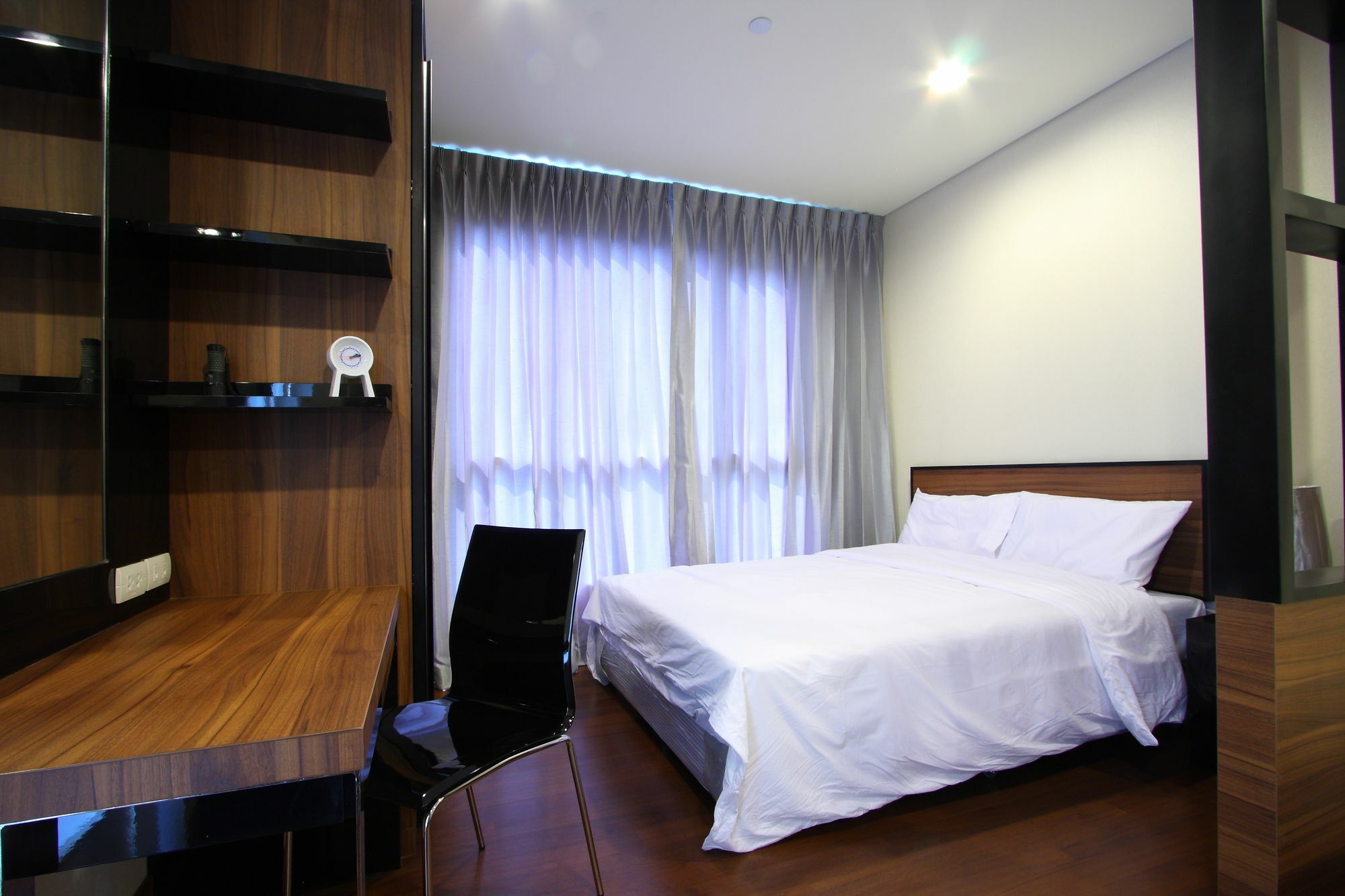 Ariva Ivy Servizio Thonglor