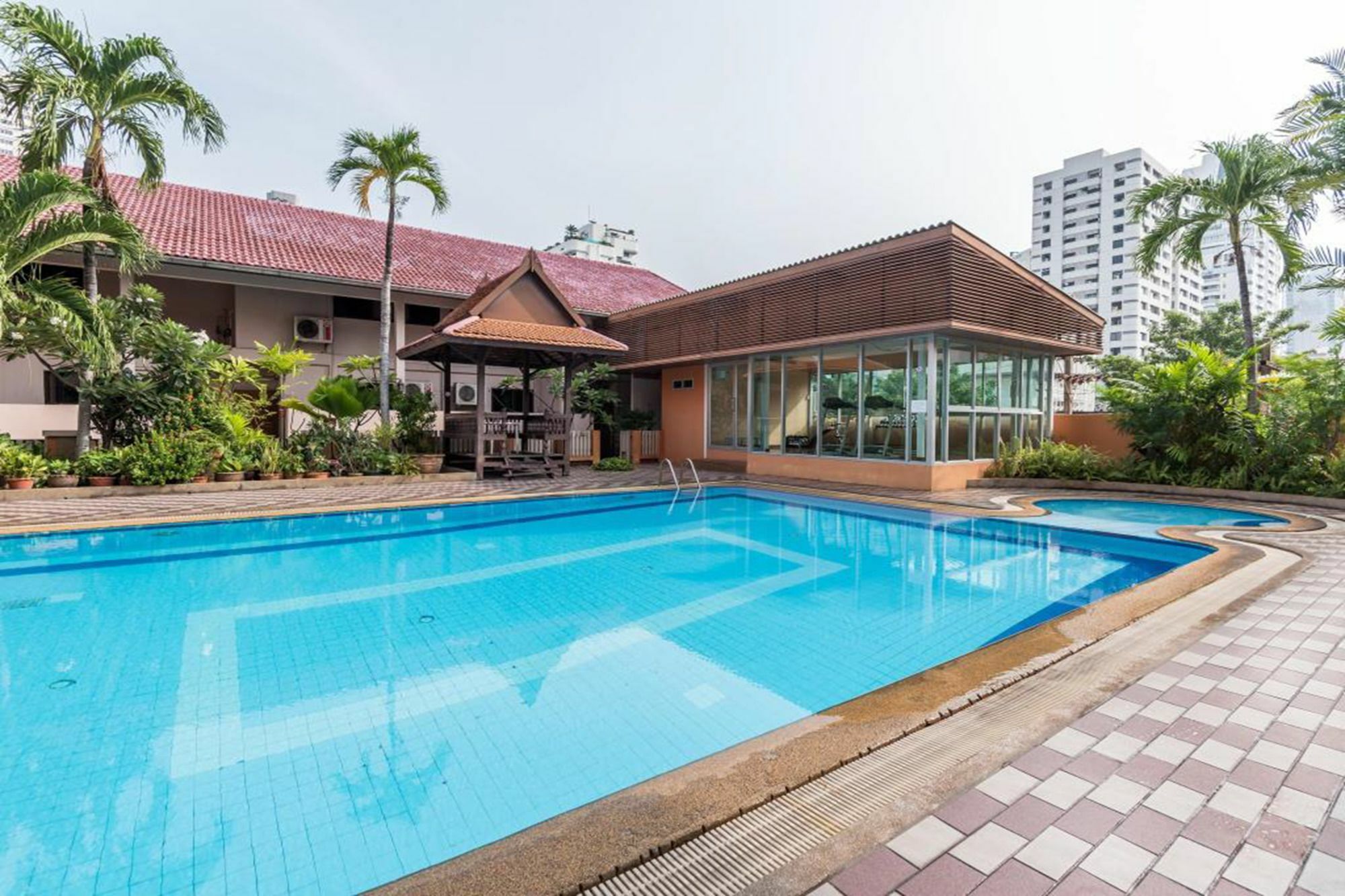 Teja Aparthotel 3*