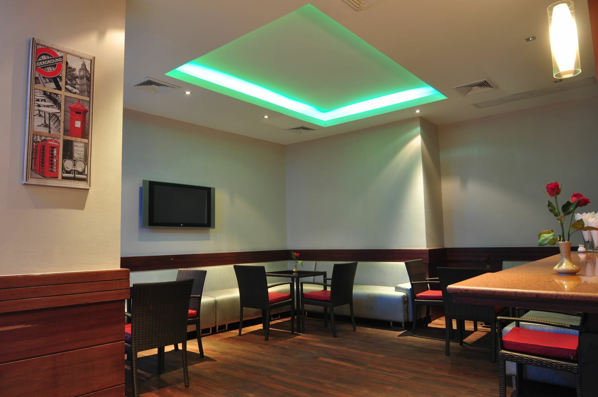 Hotel The Euro Grande Bangkok