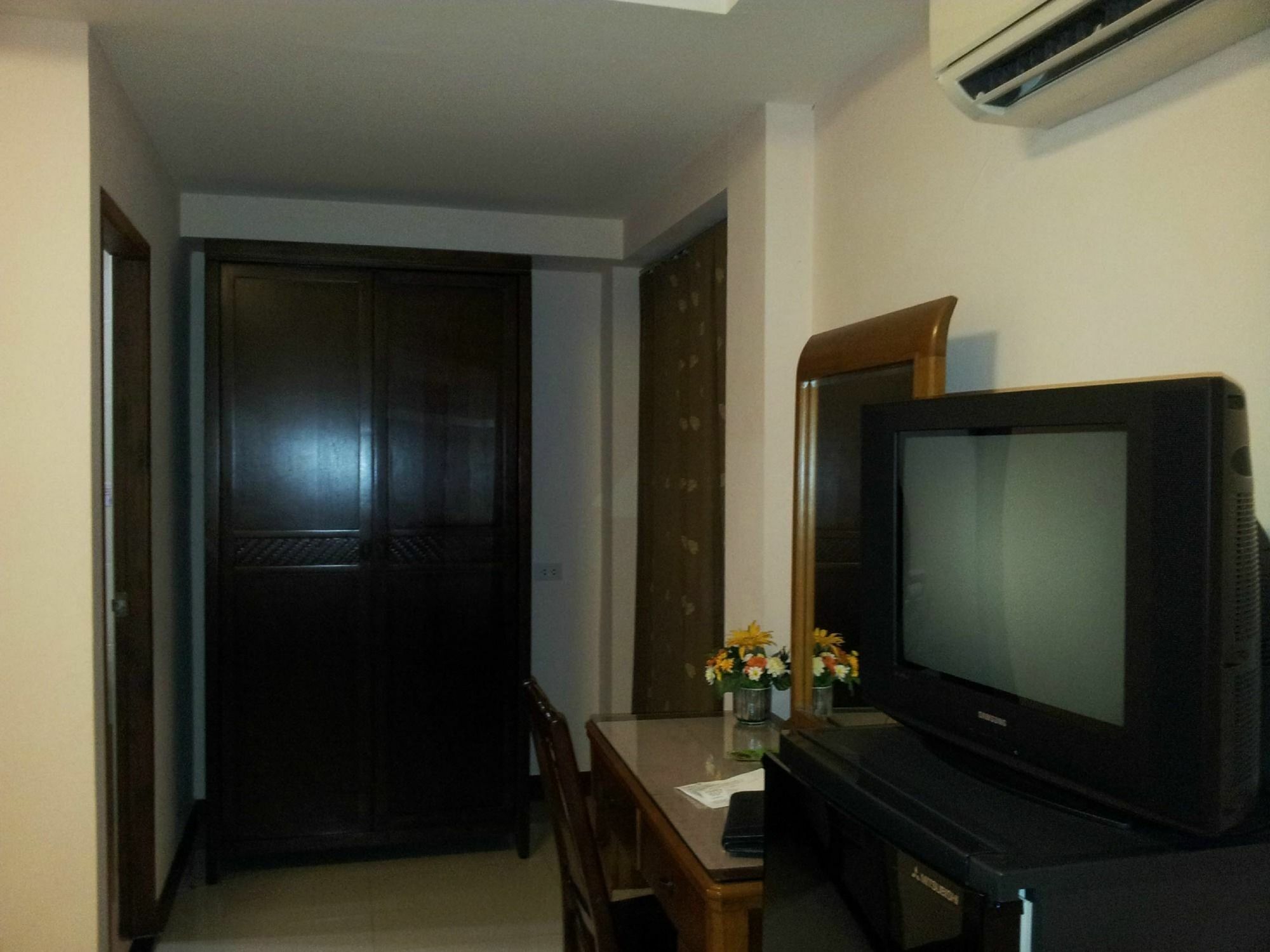 Sunflower Place 3*