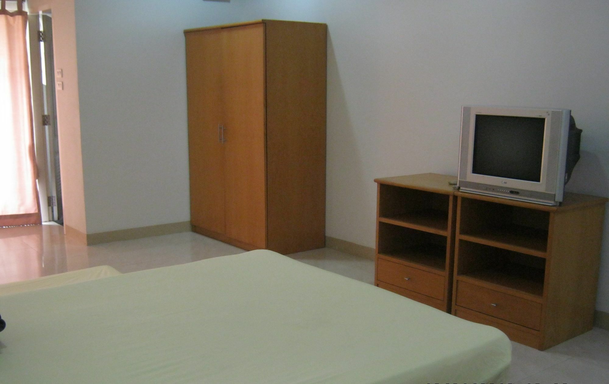 Tongtip Place Aparthotel Bangkok