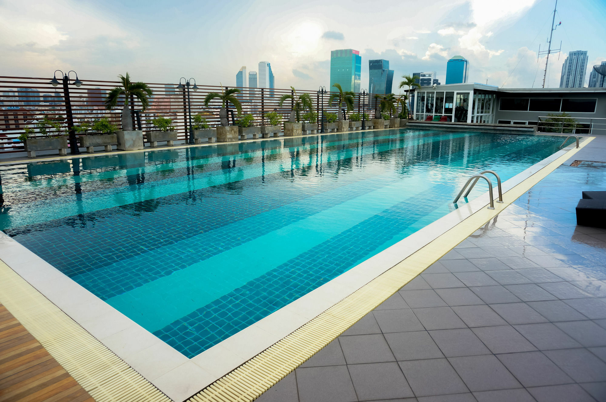 Witchuwan Apartel Bangkok