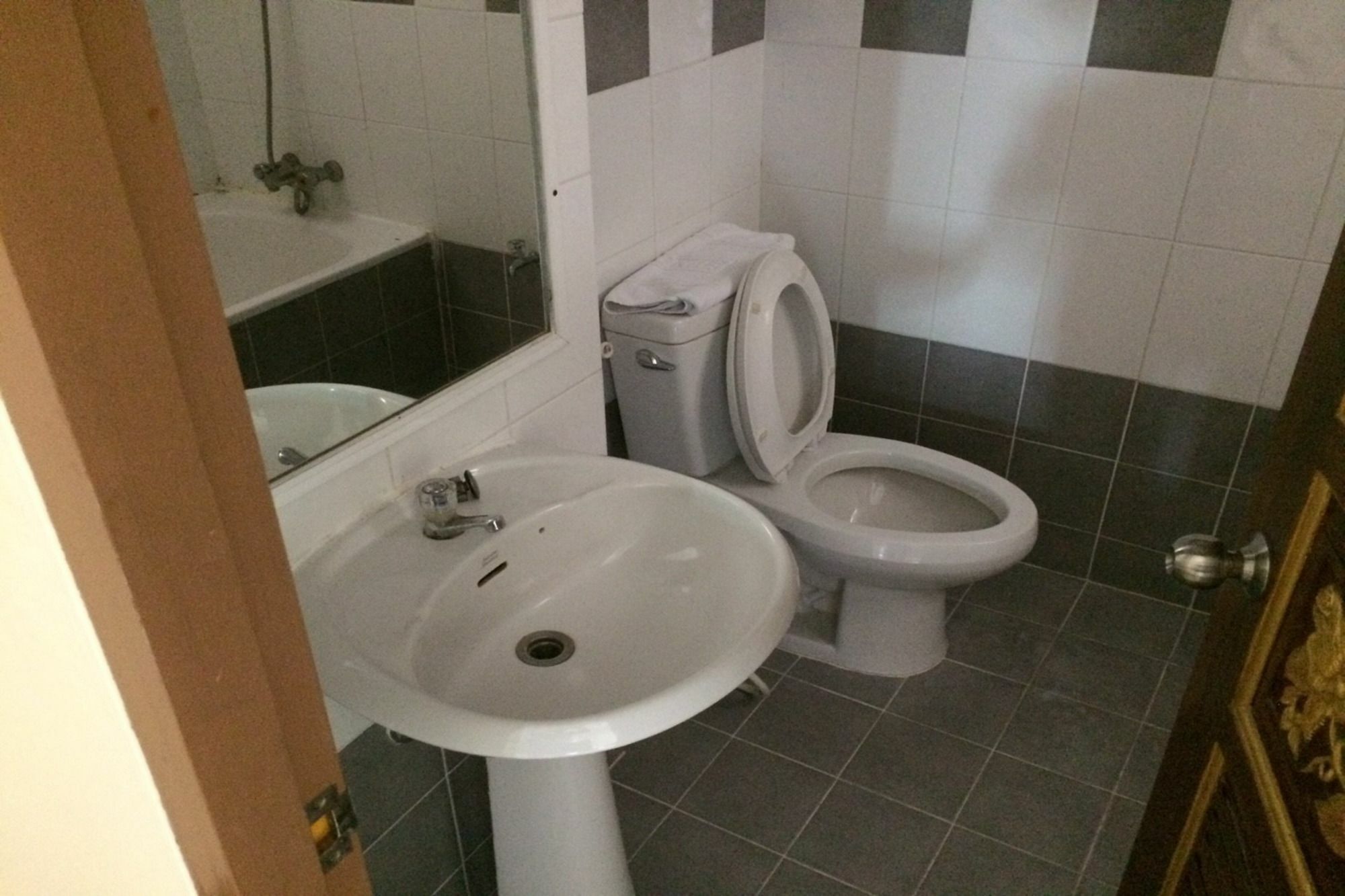 Soravit Place 2*