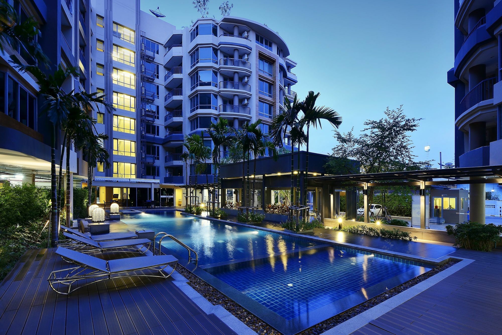 Roomme Hospitality Nang Linchee Branch Aparthotel Bangkok