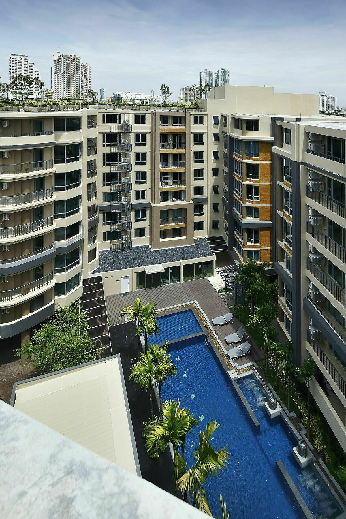 Roomme Hospitality Nang Linchee Branch 4* Bangkok