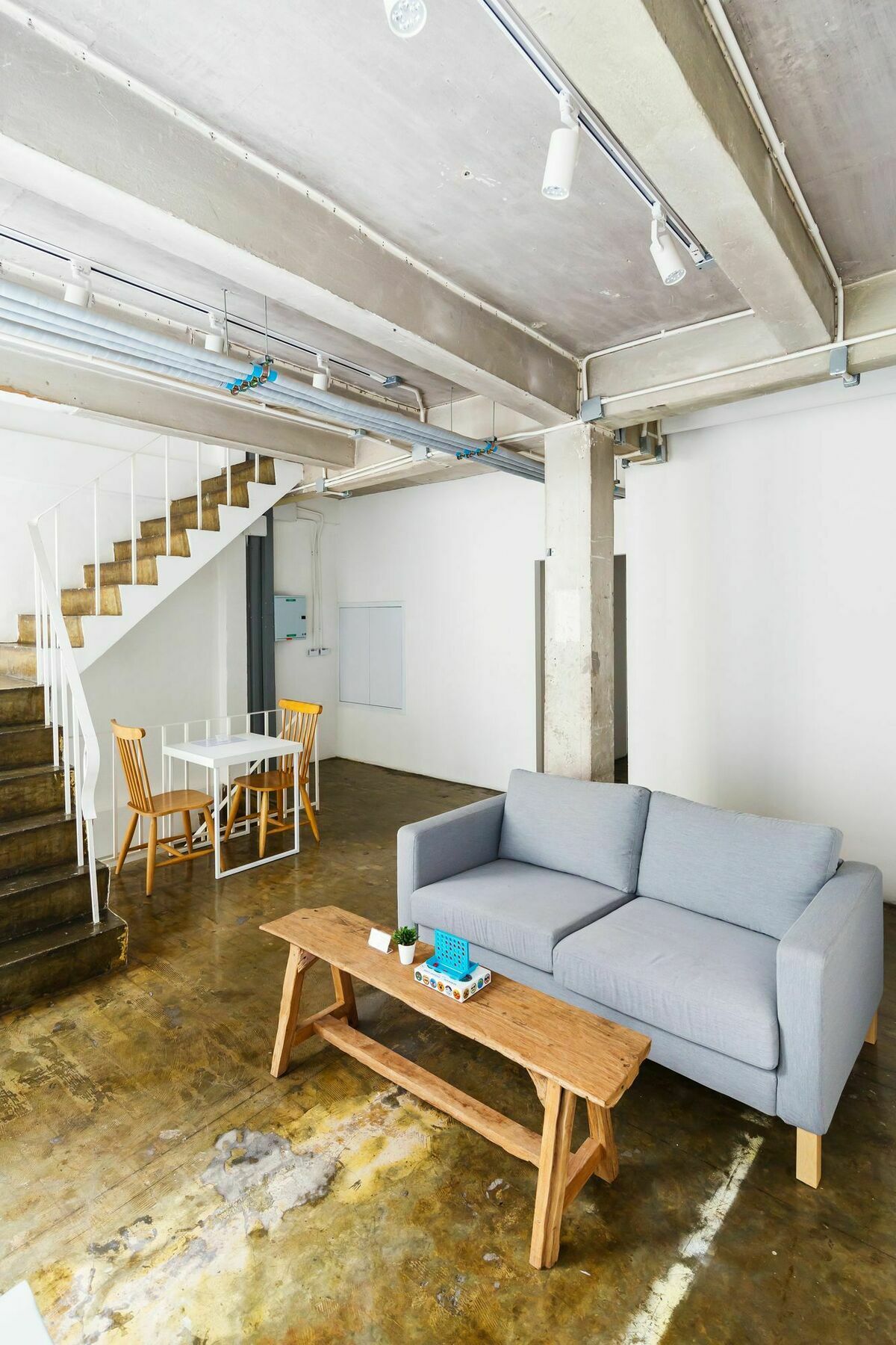 Hostel Everyday Sunday Social Bangkok