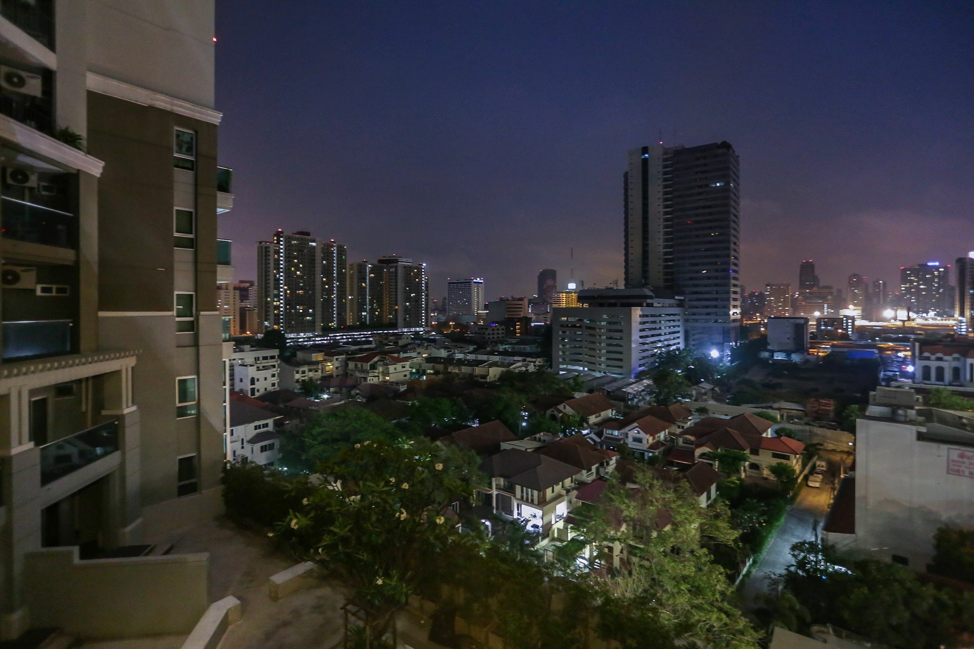 Belle Grand Rama9 Apartment Bangkok