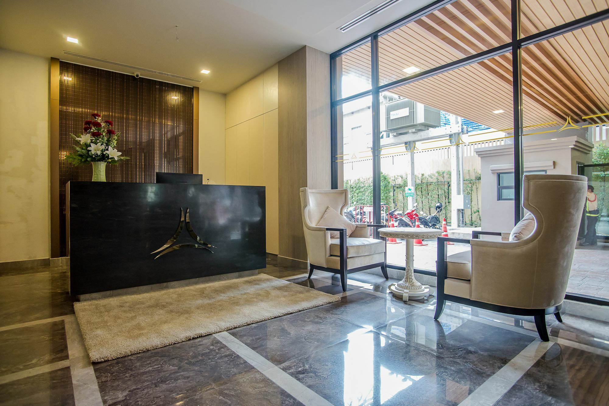 Metropolis Bangkok, Tapestry Collection By Hilton Hotel Bangkok