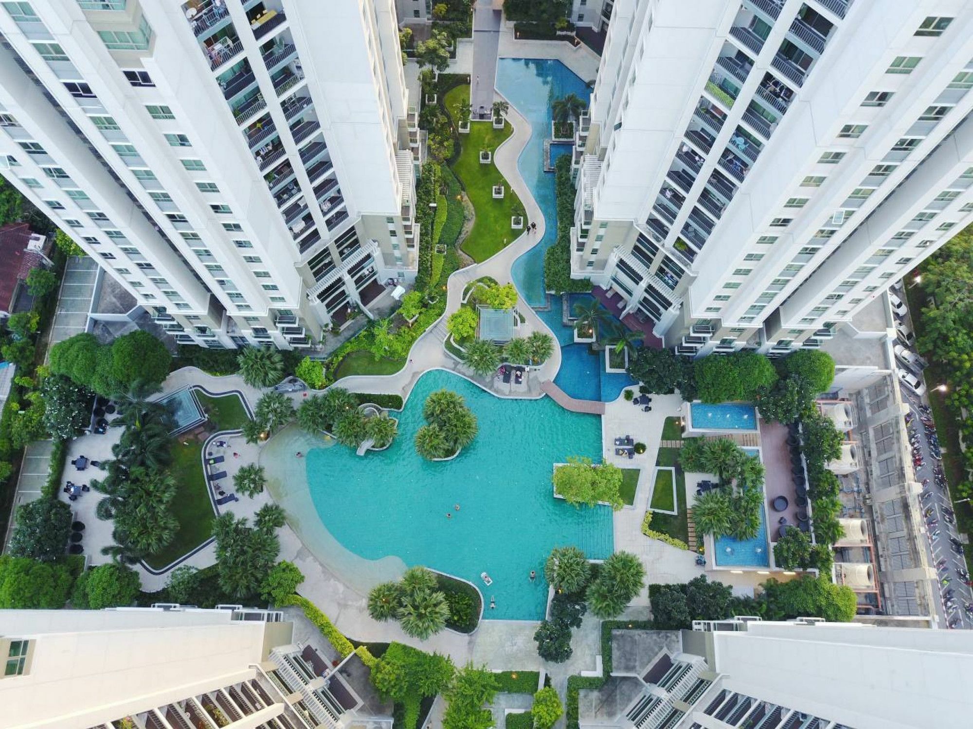 Belle Grand Rama9 *