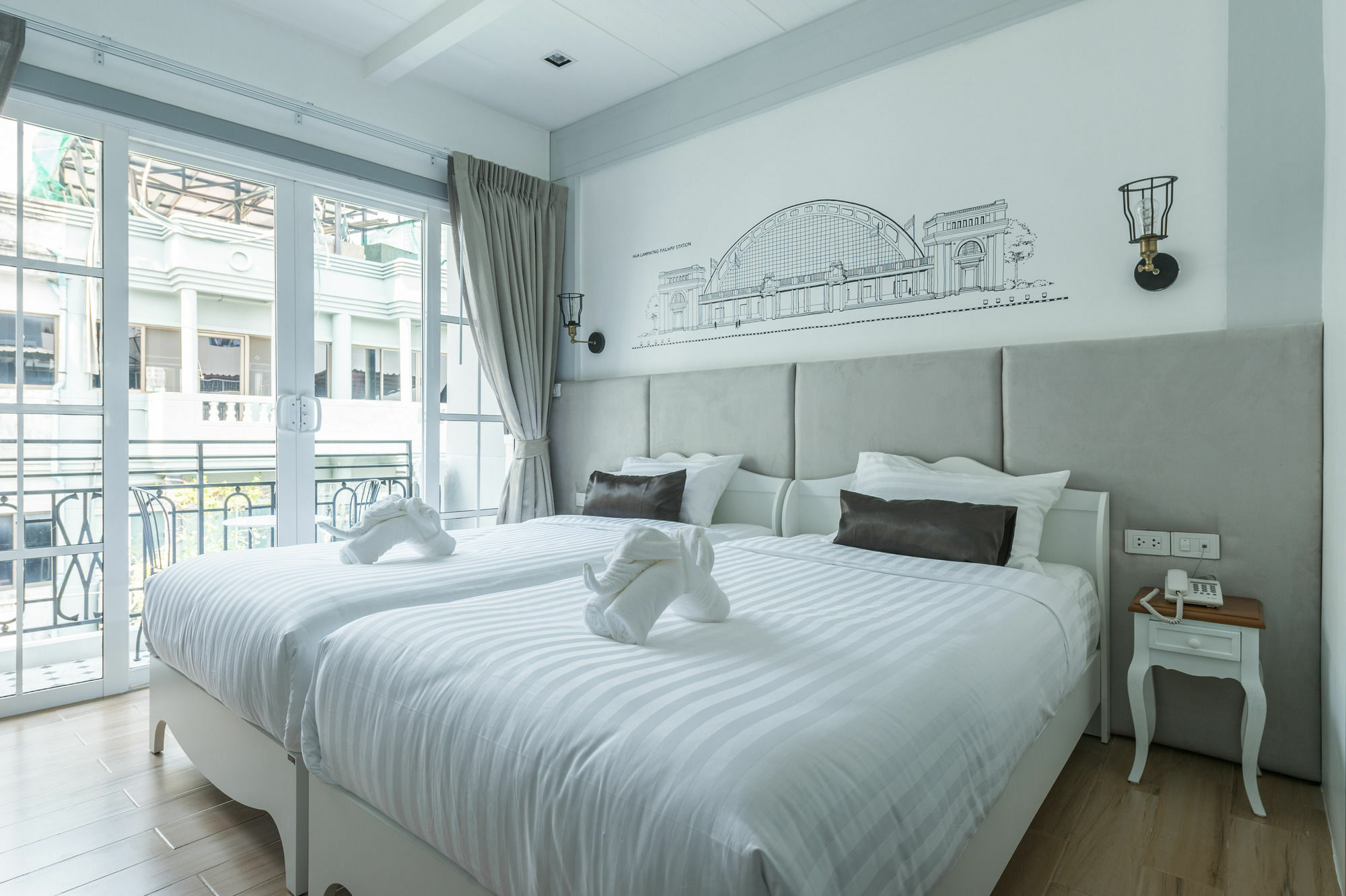 Hotel White Ivory 3*