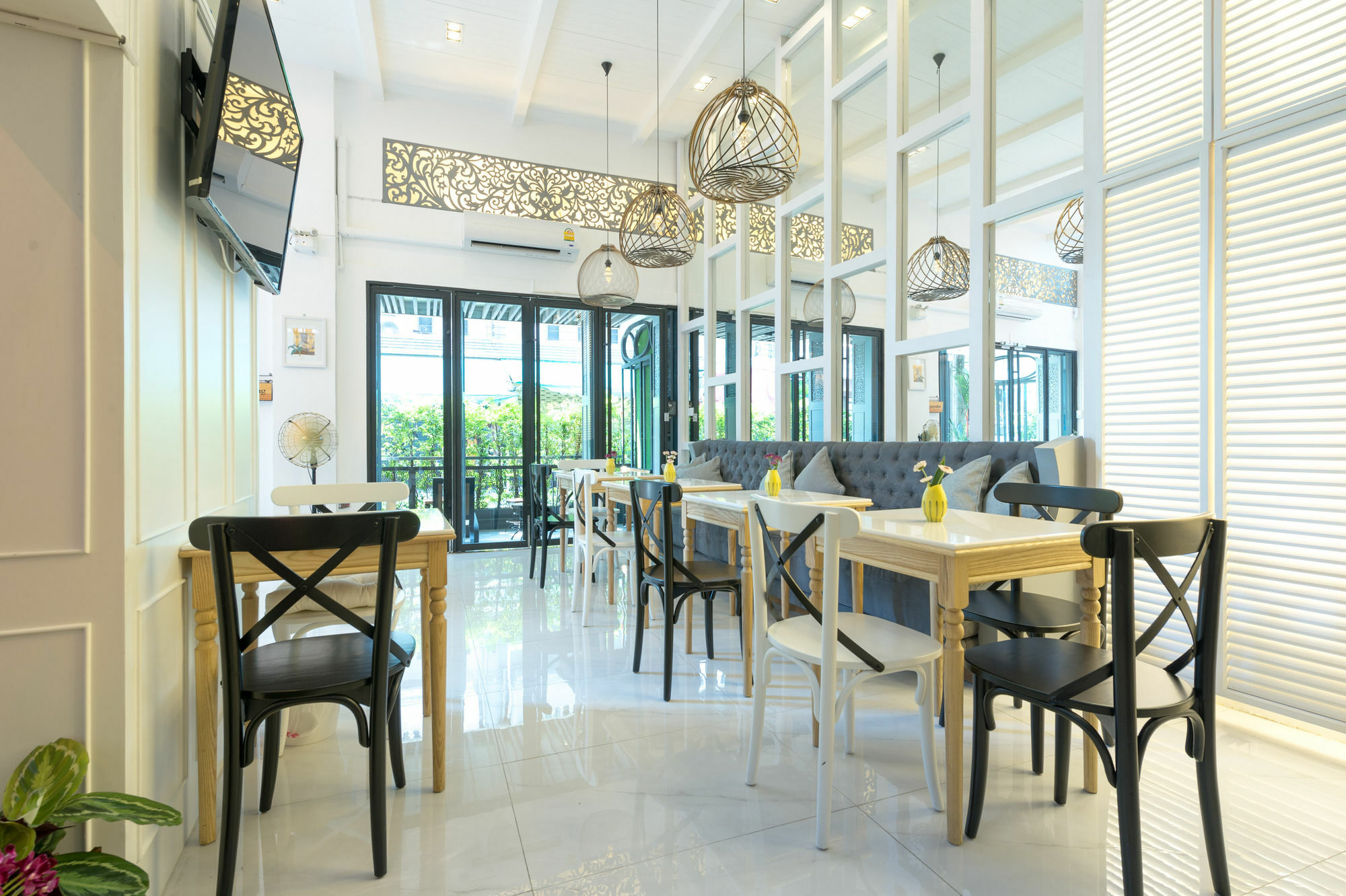 White Ivory 3* Bangkok