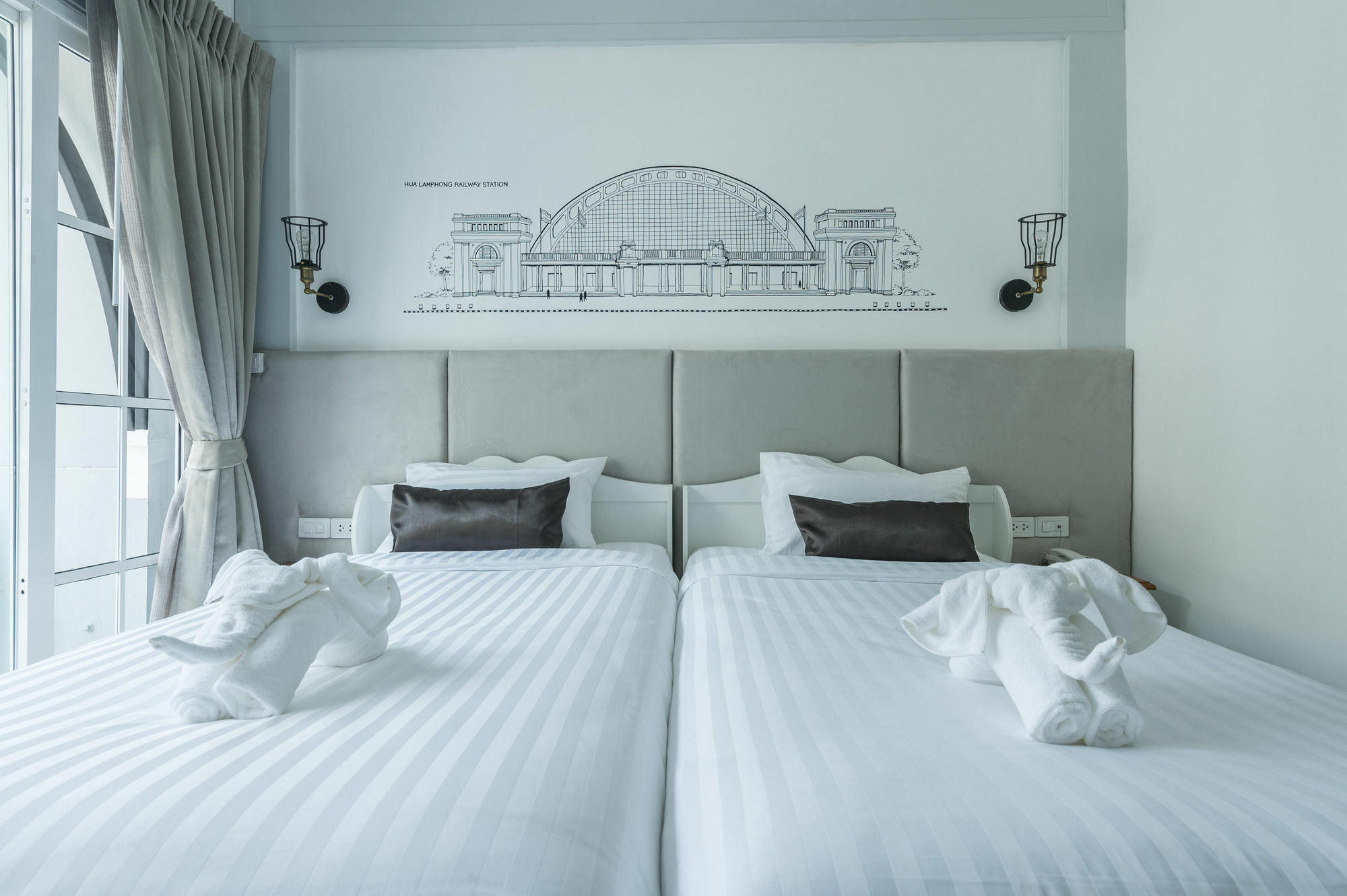 Hotel White Ivory