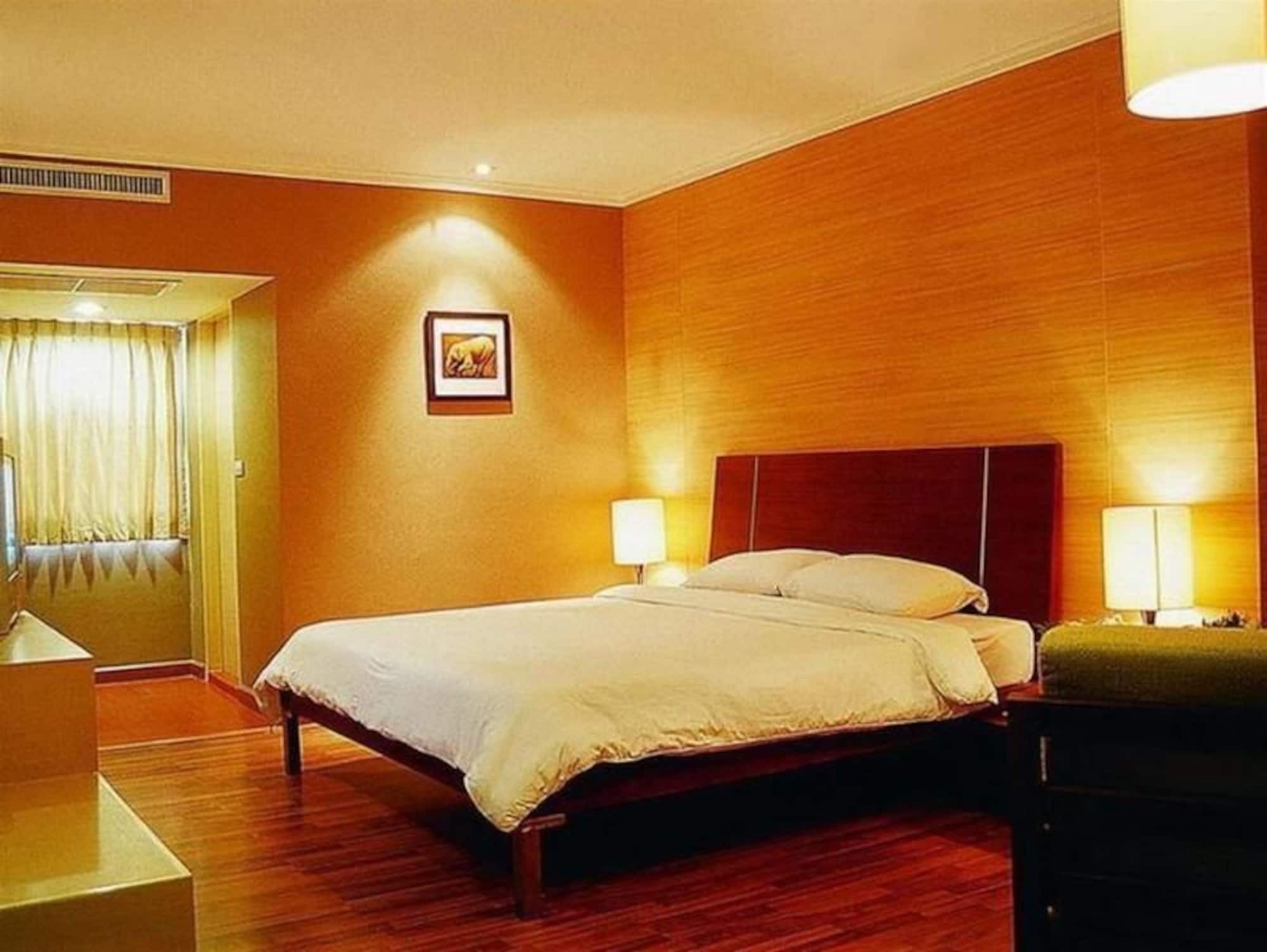 S.d. Avenue 4*