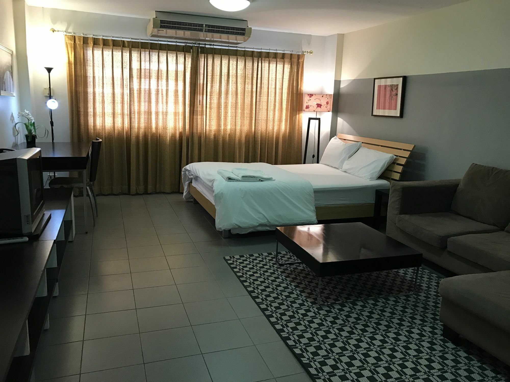 The At Sathorn Terrace * Bangkok