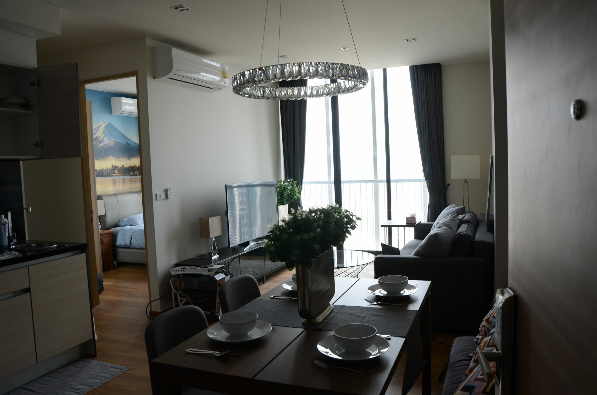 Luxury 3 Bedroom In Downtown 3*