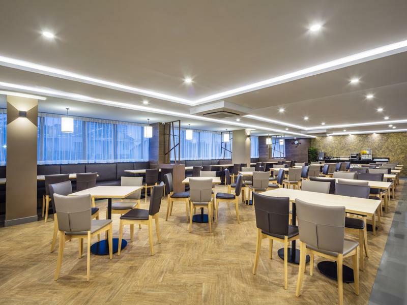 Khách sạn Livotel Hua Mak Bangkok