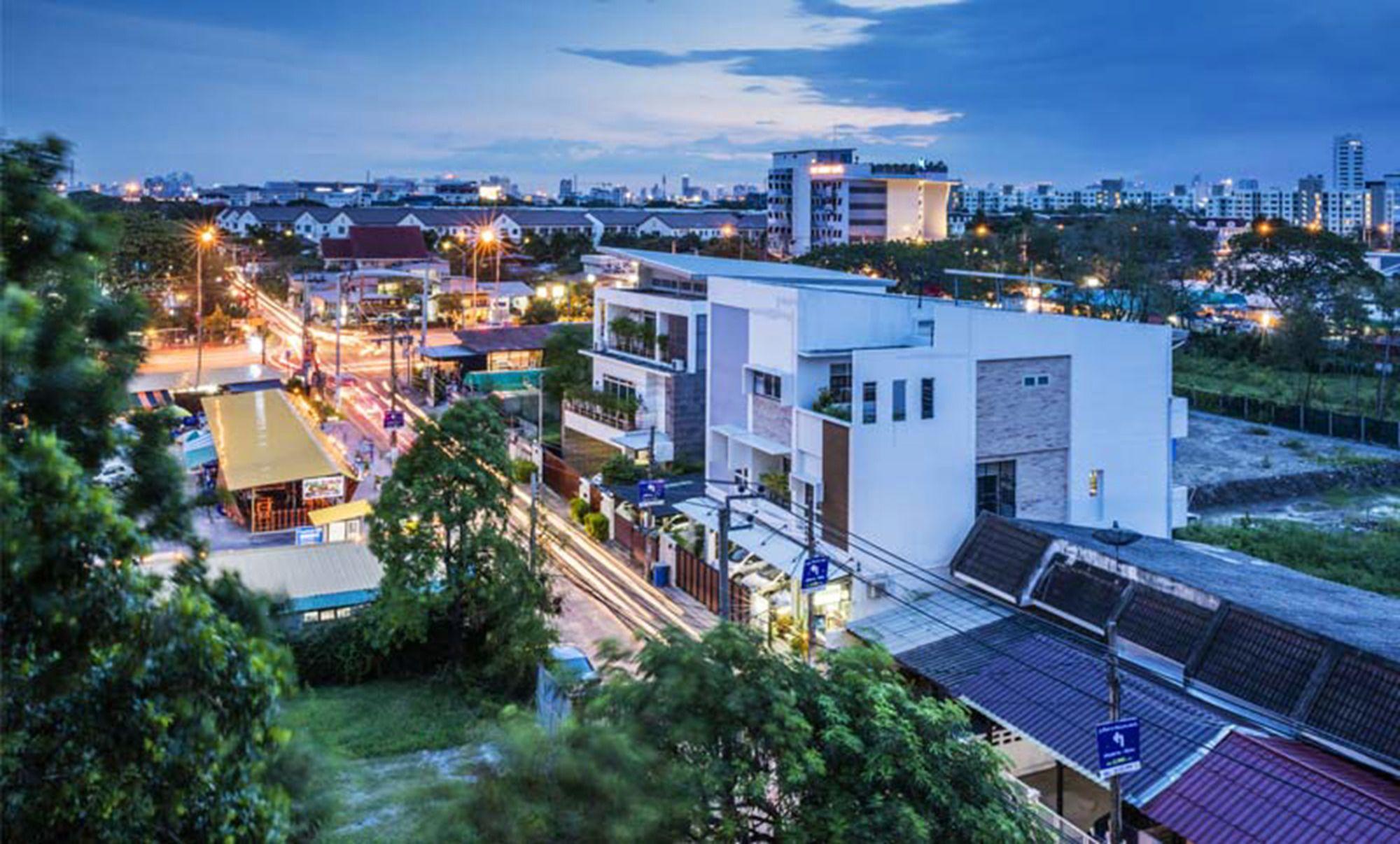 Livotel Hua Mak Khách sạn Bangkok