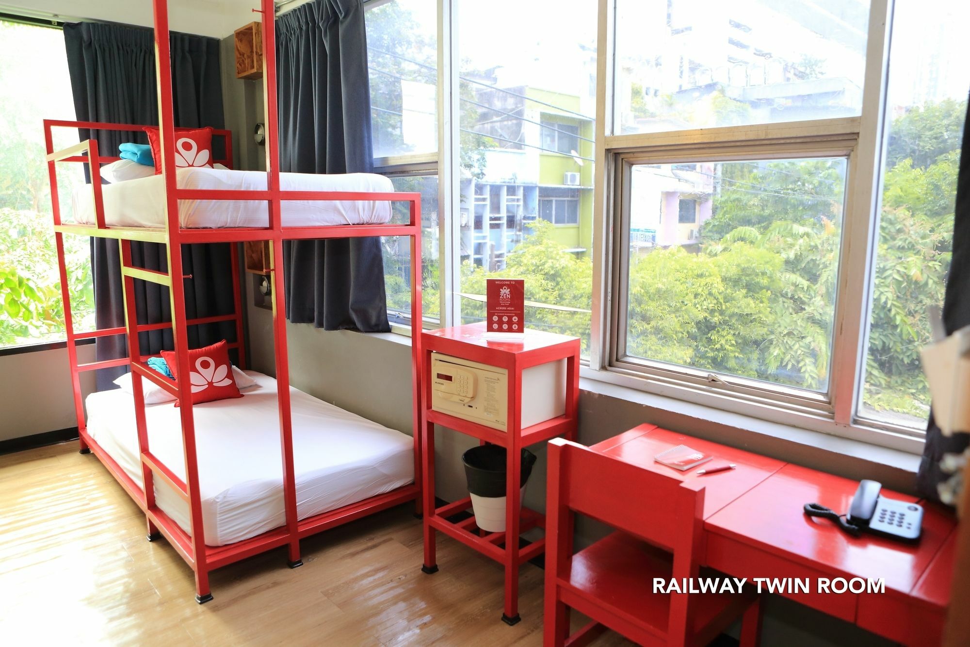 Hotel Zen Decho Road 3*