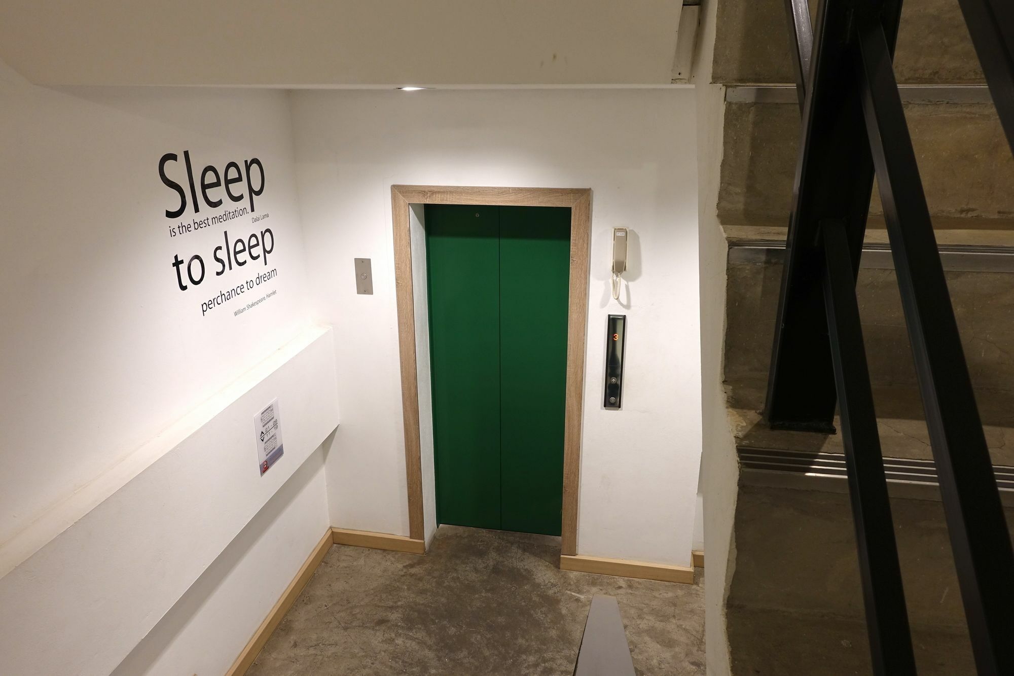 Bed-room At Suvarnabhumi Airport -sha-