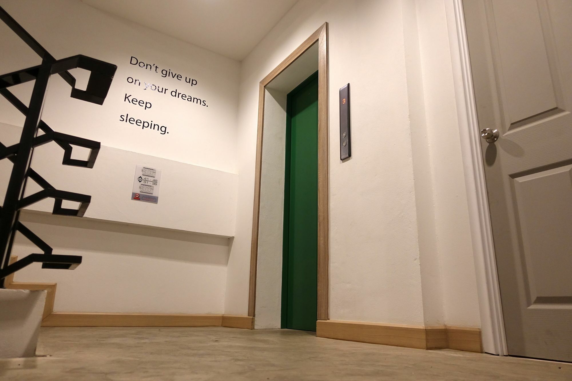 Bed-room At Suvarnabhumi Airport -sha-