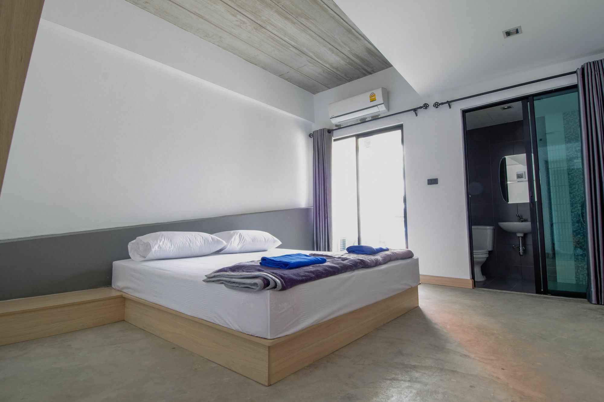Bed-room At Suvarnabhumi Airport -sha- Hotel