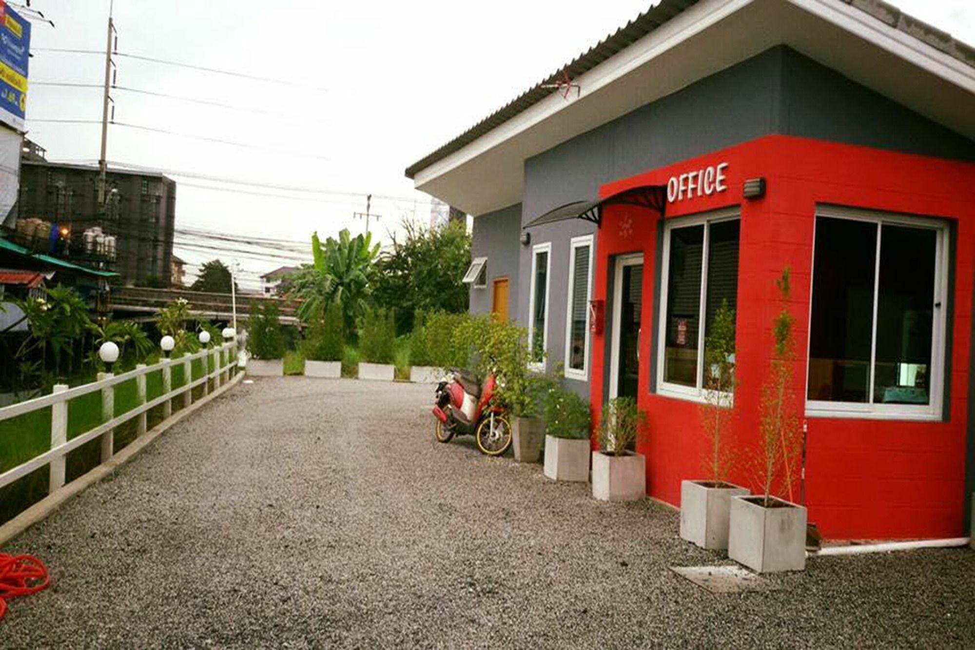 Box Tempat peranginan 3*