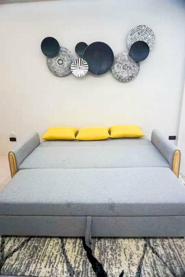 Gallery House Hotel *