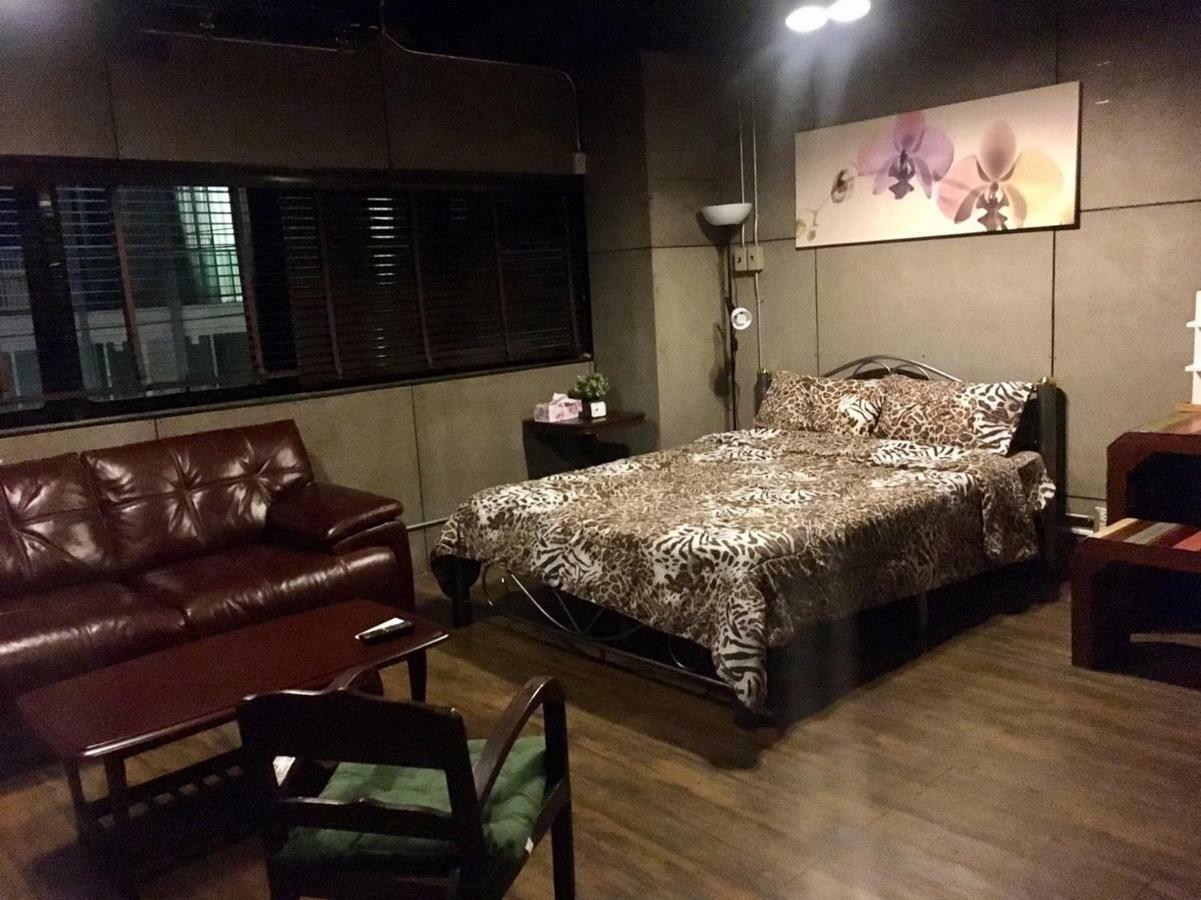 Bts Ekkamai - Pinocchio House Habitación en casa particular Bangkok