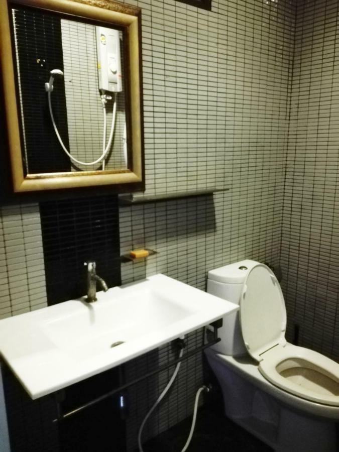 Homestay Bts Ekkamai - Pinocchio House Bangkok