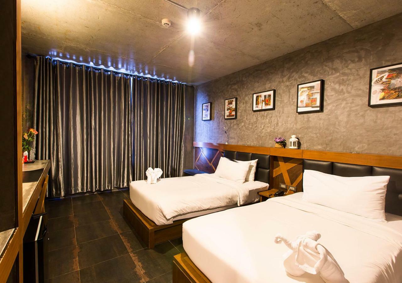 B2 - Srinakarin Hotel Banguecoque