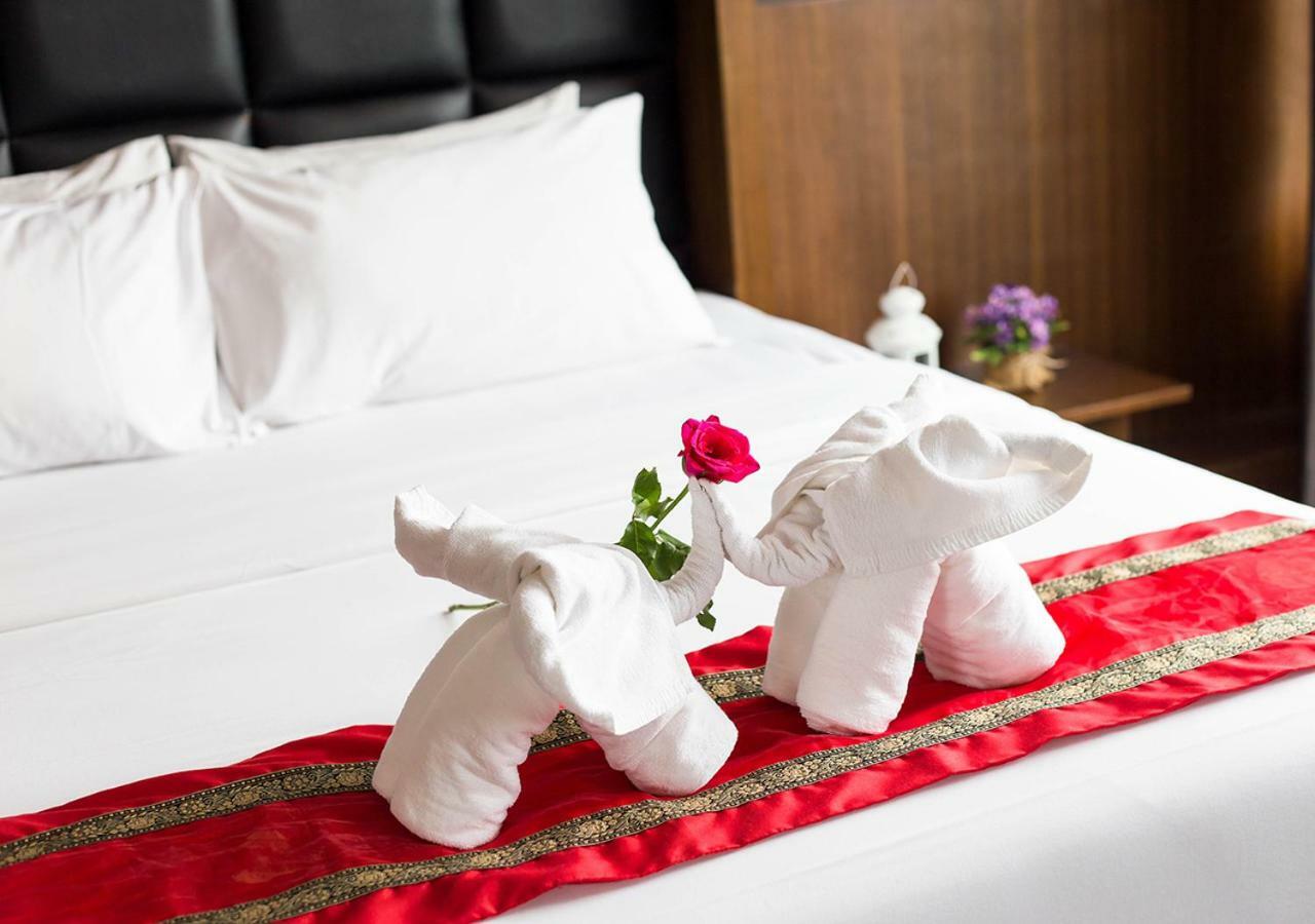 Hotel B2 - Srinakarin Banguecoque